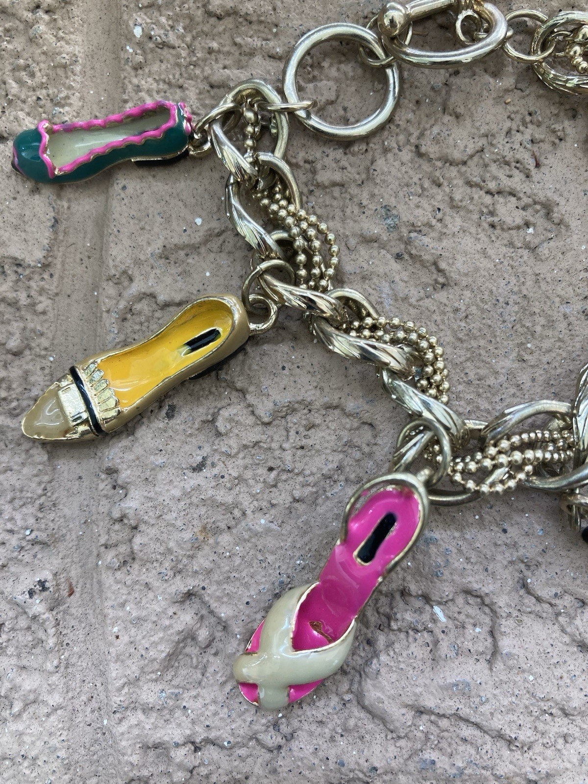 Goldtone Multicolor Enamel SHOES Charm Bracelet – YELLOW GREEN BEIGE PINK
