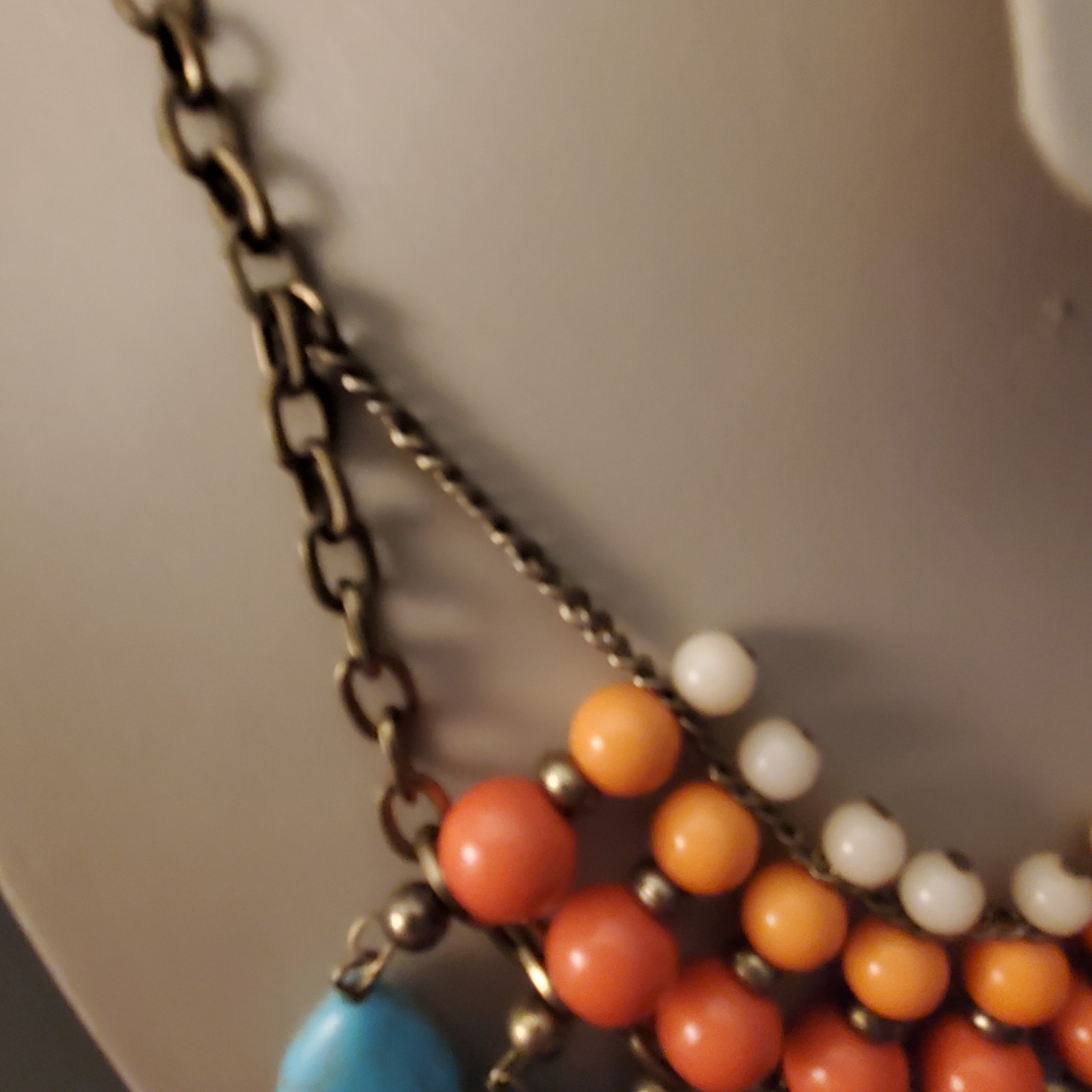 Collar Style Necklace “SUNSET” Genuine Dyed Howlite Premier Designs Chunky EUC