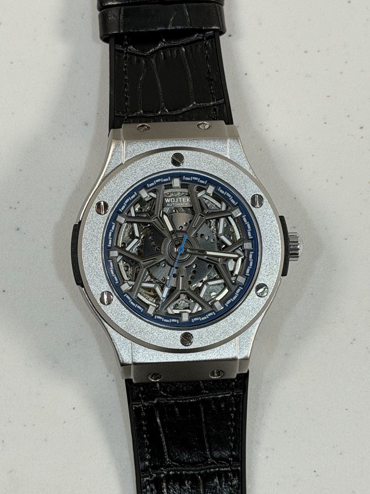 Men’s Automatic Mechanical Skeleton Racing Wheel Rim Design Sport Watch 44.9mm
