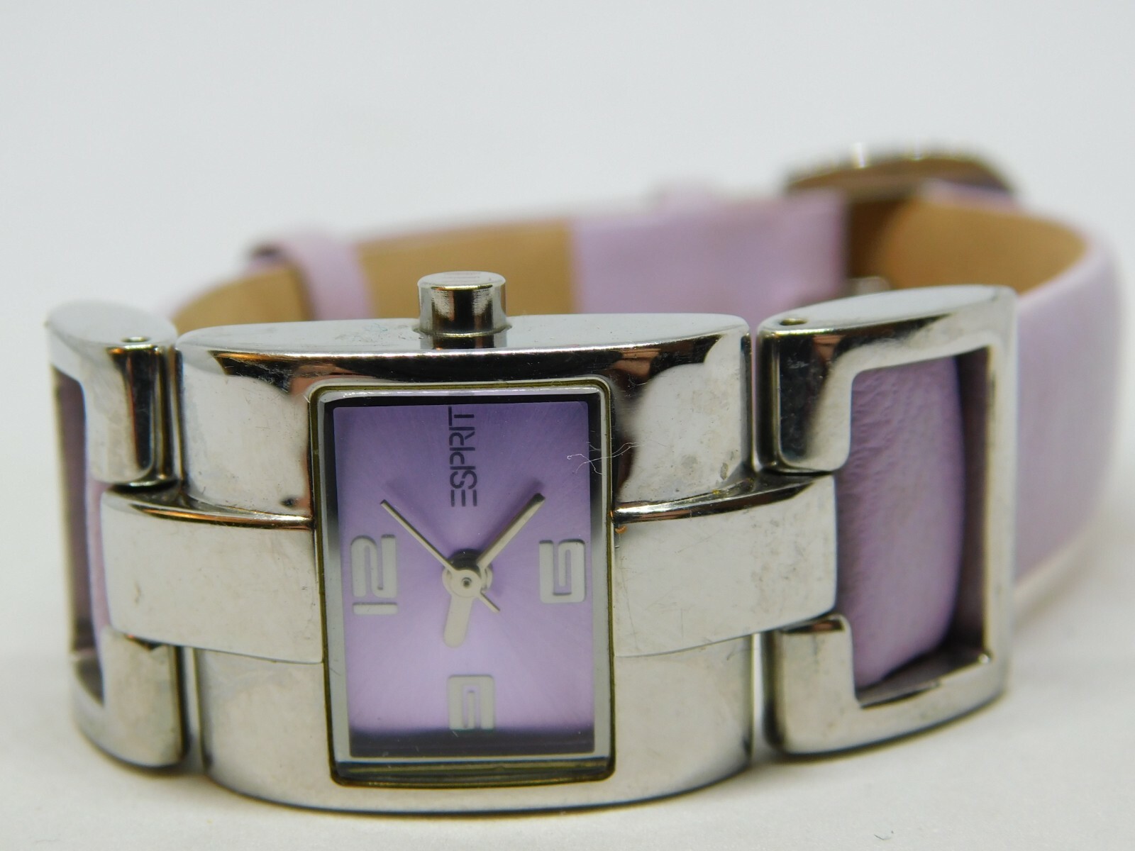 Esprit EP 2004 Genuine Leather Quartz Analog Ladies Watch