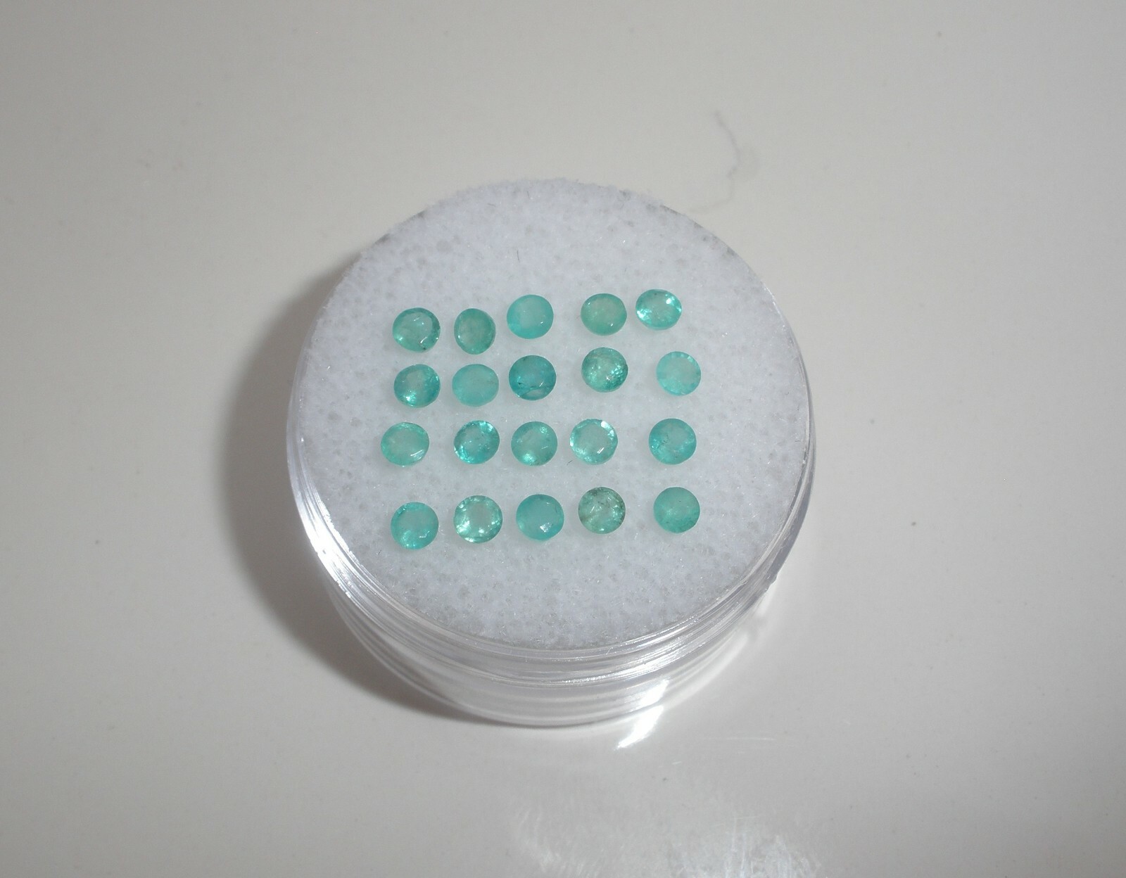 20 Colombian emerald round loose faceted natural gems 2.5mm each