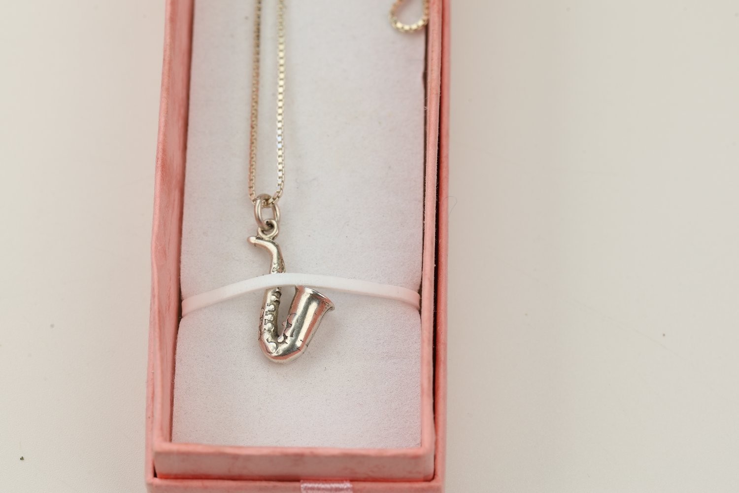 Vintage Sterling Silver Saxophone Pendant Necklace 925 Italy Box Chain 18″ 5g