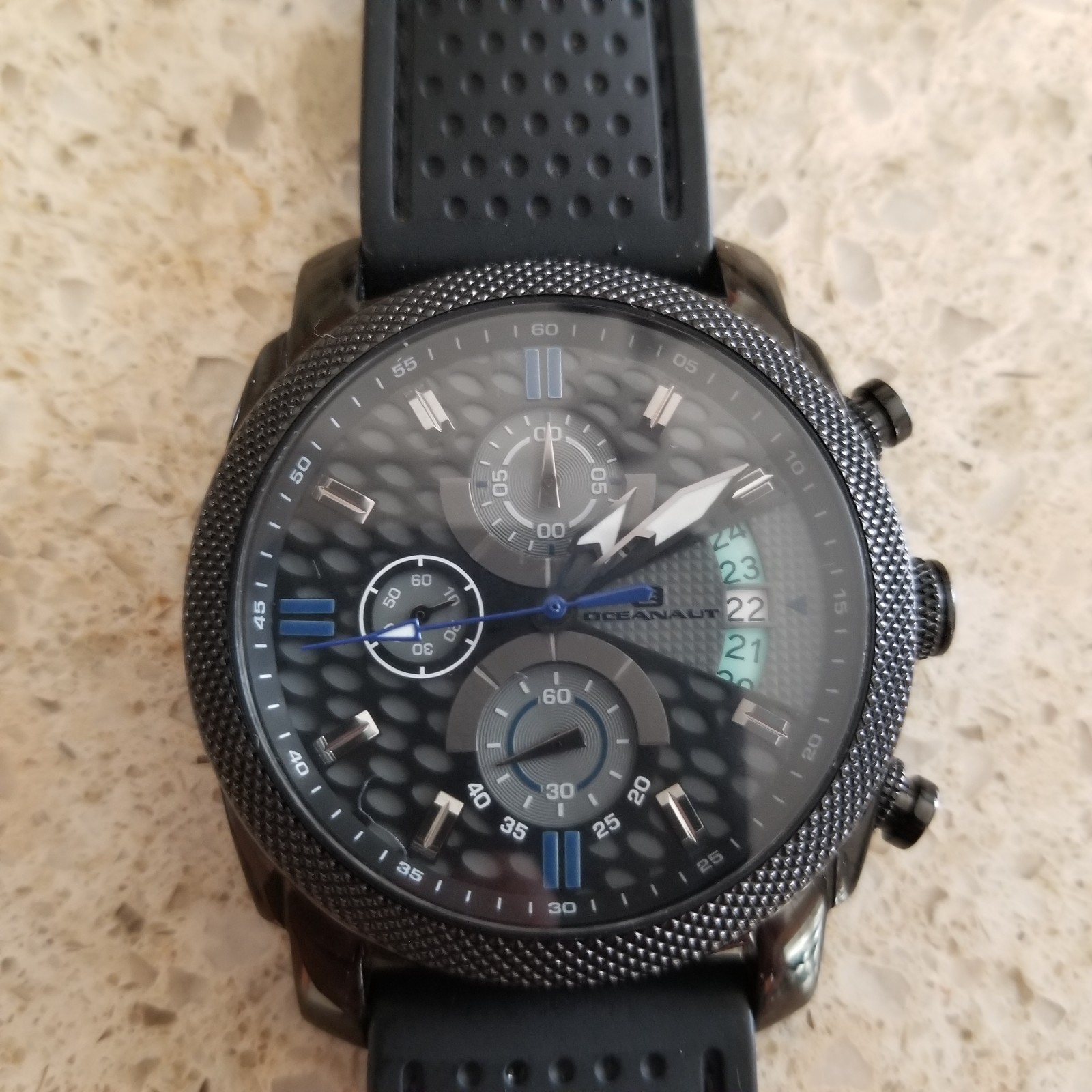 Oceanaut Men’s Kryptonite Black and Grey Dial Watch – OC2321