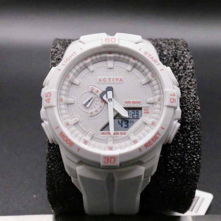 Brand New! Invicta Watch Lot w/Hard Case, 8 invicta watches, invicta tool kit