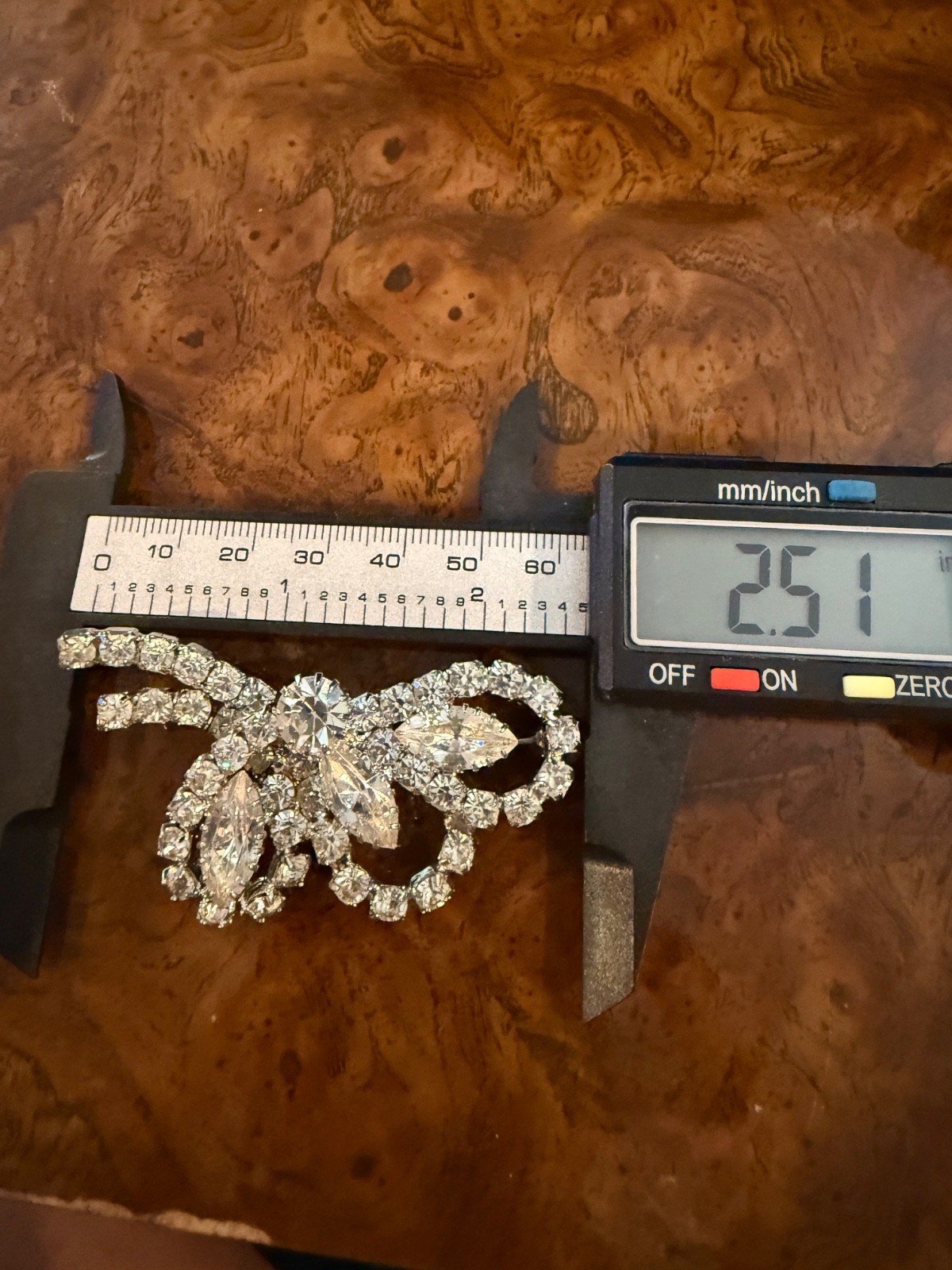 Vintage Statement clear rhinestone brooch pin bow sparkling prong set