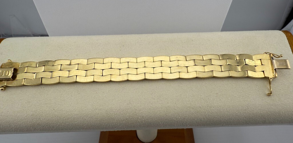 18k Solid Gold Cobra Link Bracelet 6.5/8″L x 15mm by Orobase SAVE 6,050 #2150