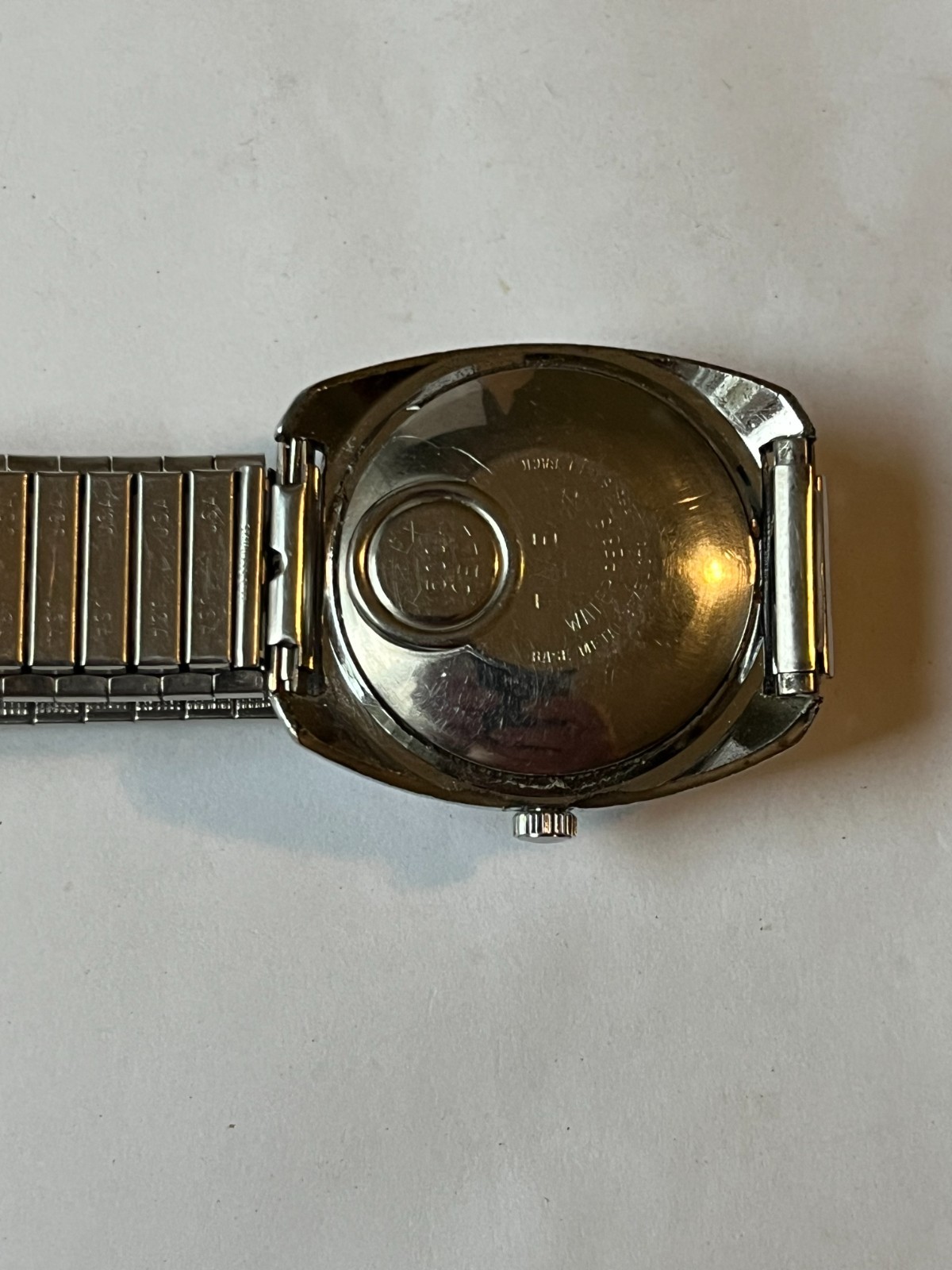 vintage Timex Electric Dynabeat blue dial Watch keeping time