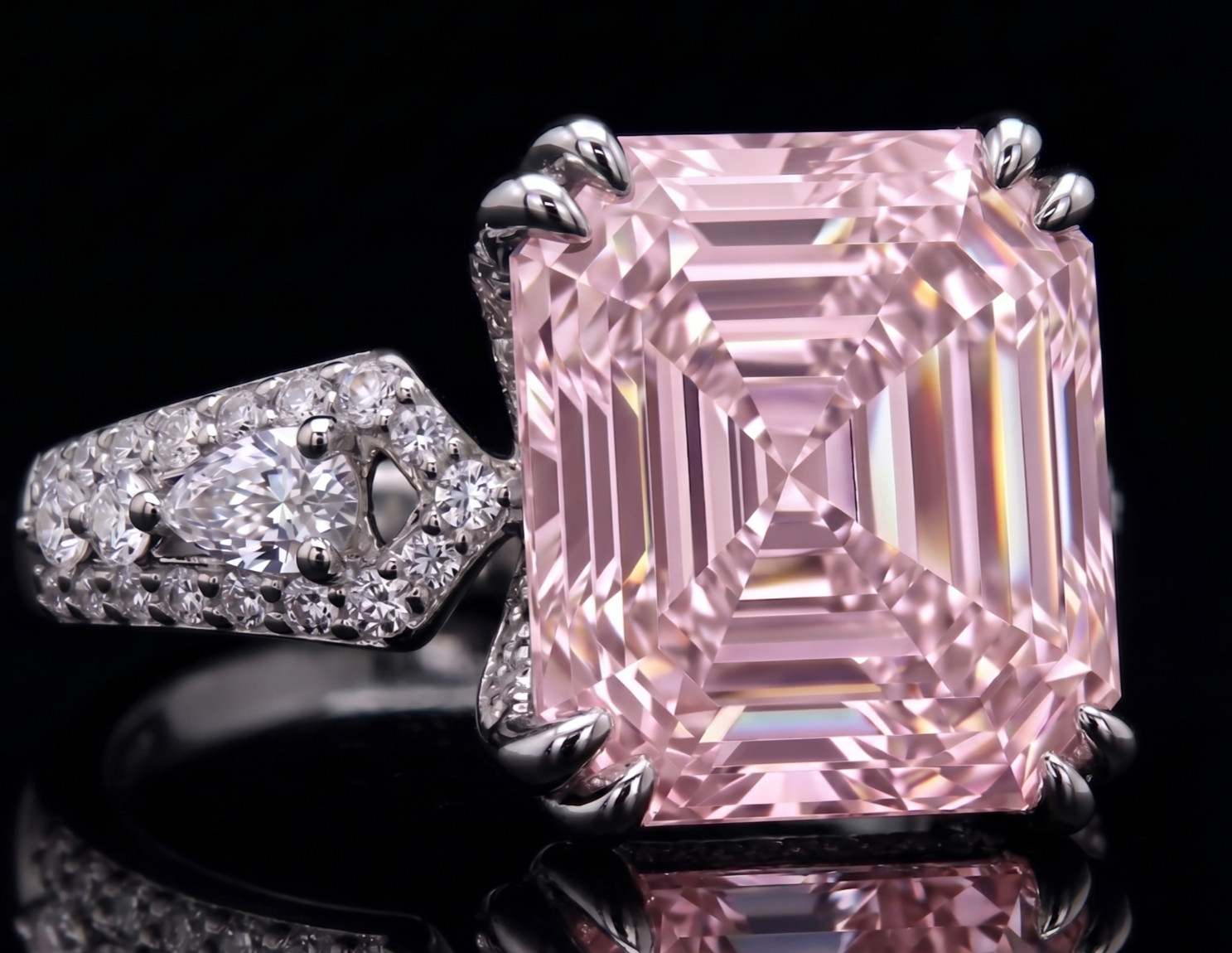 8.60 Ct Certified Asscher Cut Pink Natural Diamond Ring VVS1 White Gold Finish