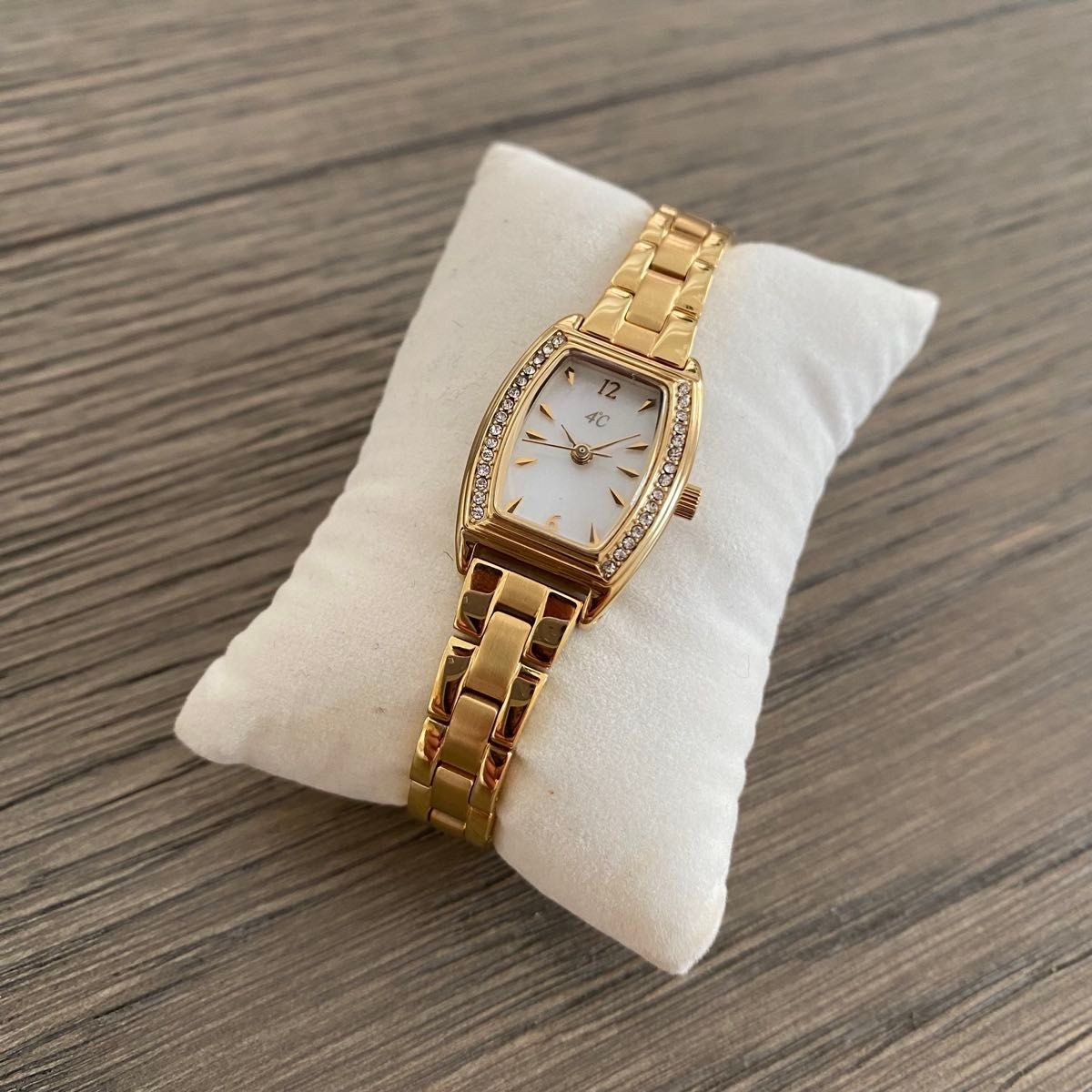 4 Wristwatch SS Gold Seiko Fulla Coach Citizen Cross Sea LUKIA Marc Jacobs XC Sa