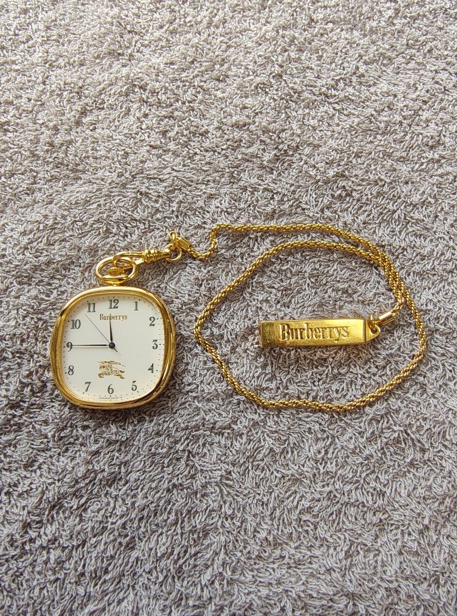 Burberrys Pocket Watch Quartz Gold White Dial w/ Chain & Nova Check Case Japan
