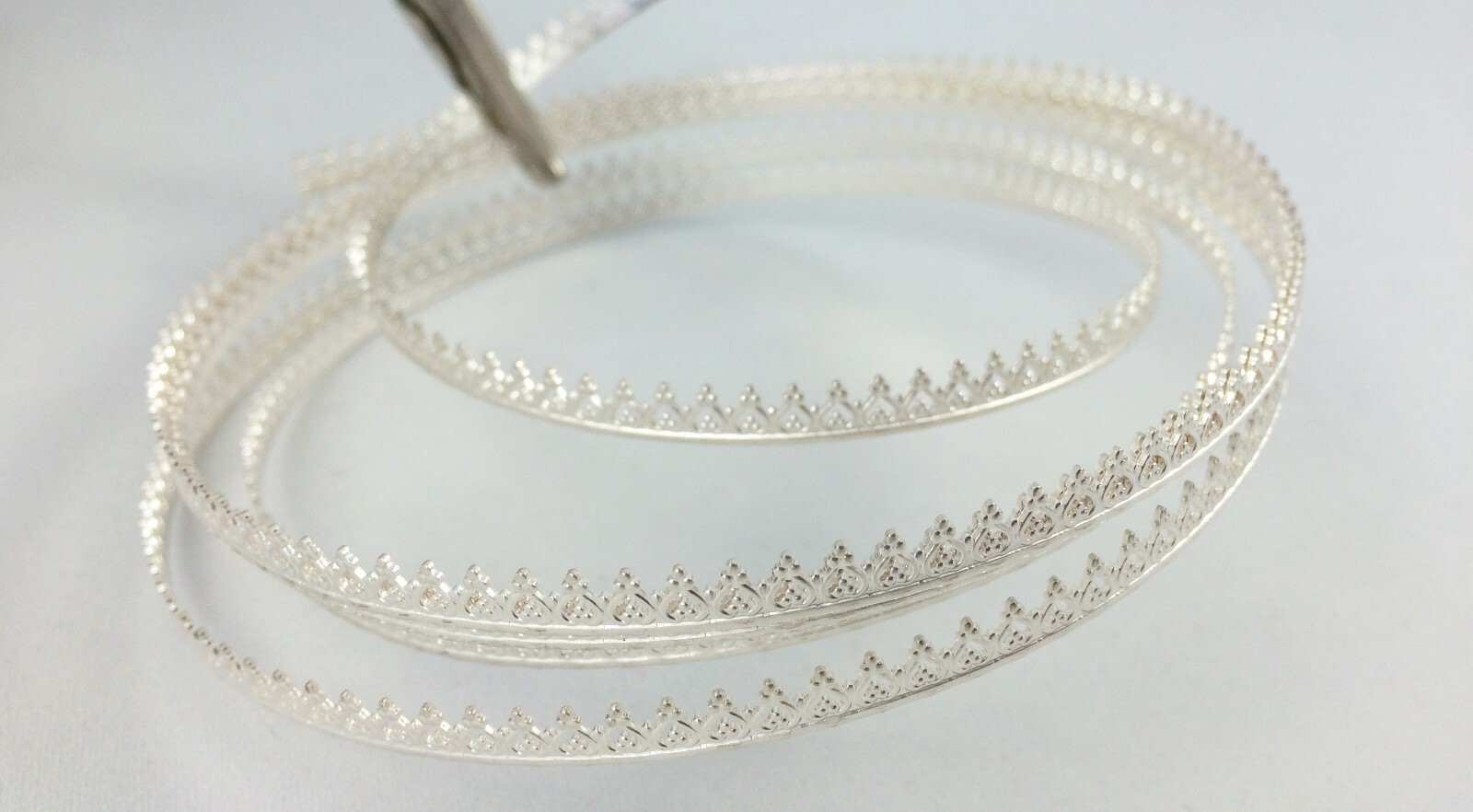 Inverted Heart 935 Argentium® Silver Gallery Wire, Hard 1 5 Feet Strip Bezel