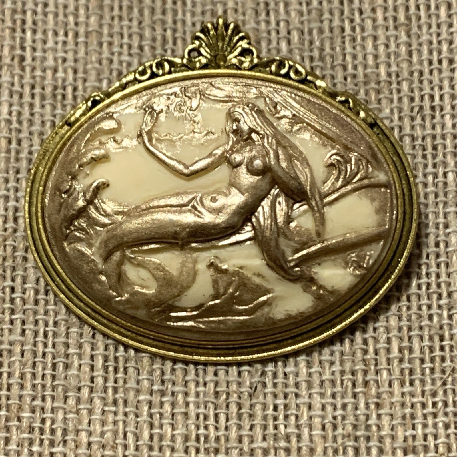NEW ITEM*LG ELEGANT ART DECO SET MERMAID CAMEO BROOCH/PENDANT COMBO-ivy/gold