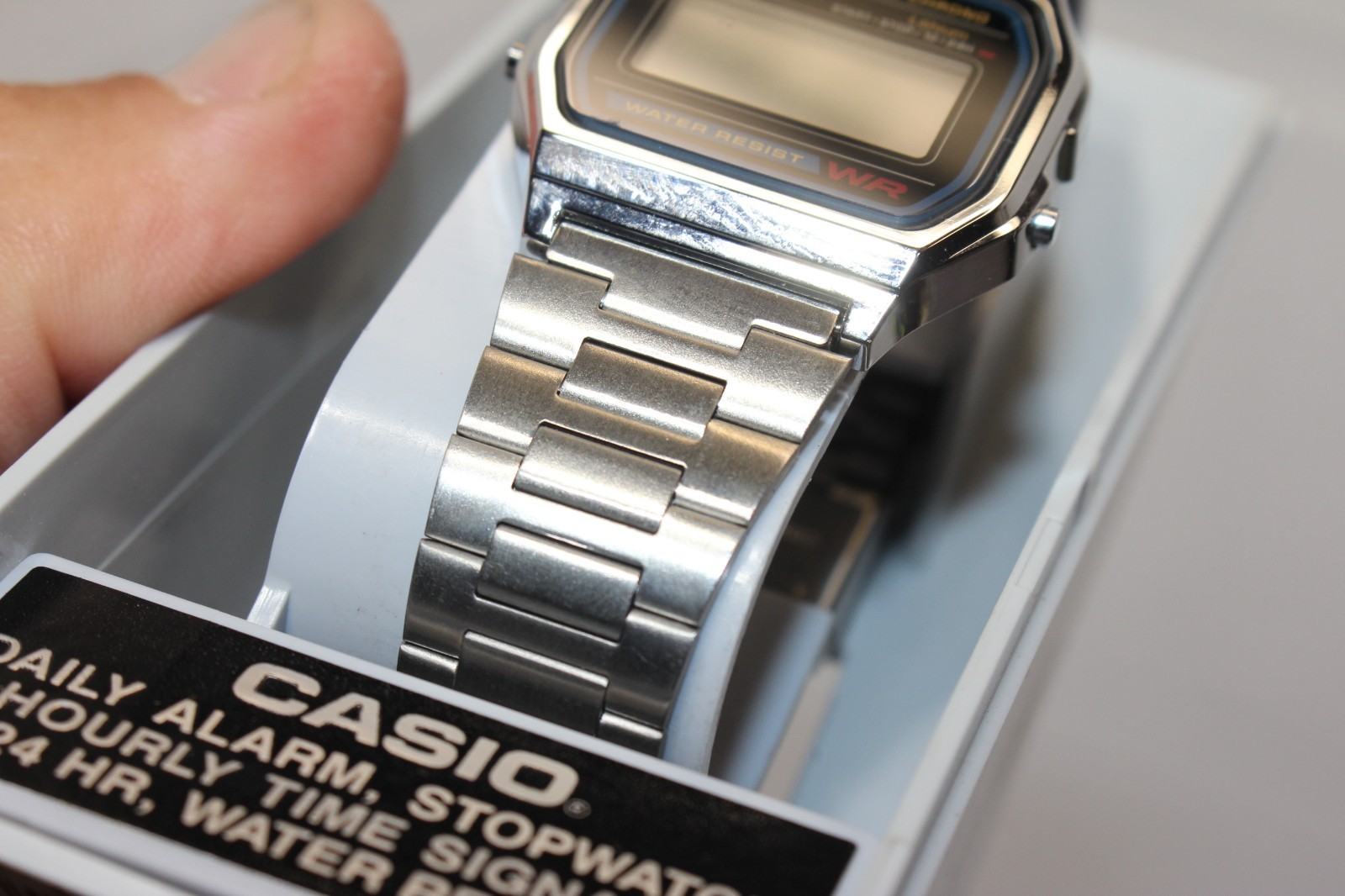 Vintage? Casio Classic A158WA-1 Wrist Watch Metal Oyster Band, Near mint!