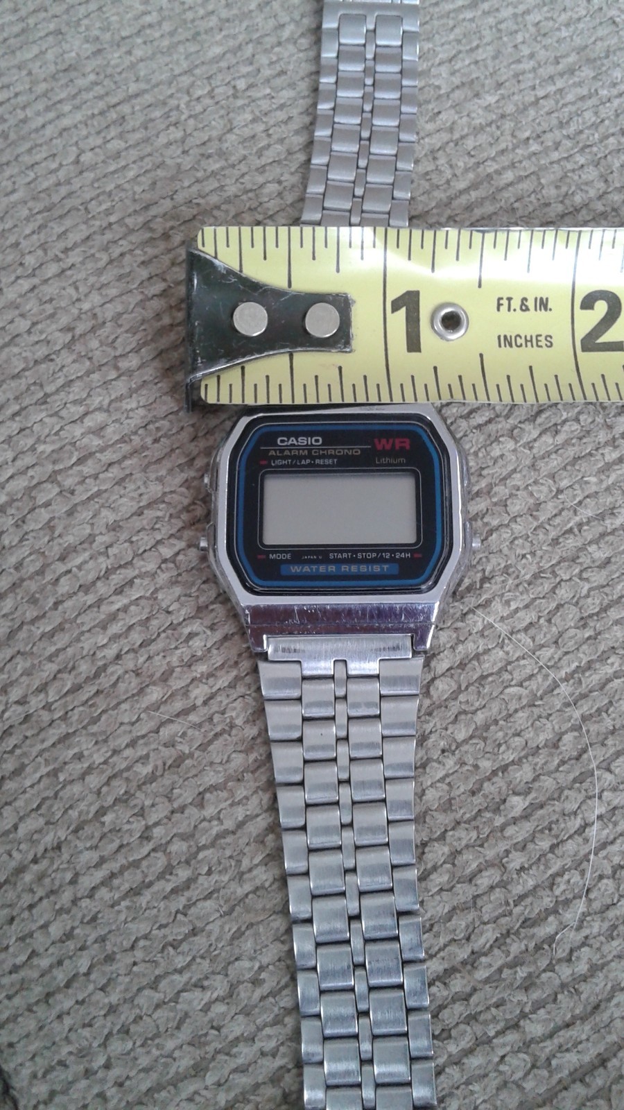 CASIO A 159W VINTAGE MEN WATCH NEED BATTERY