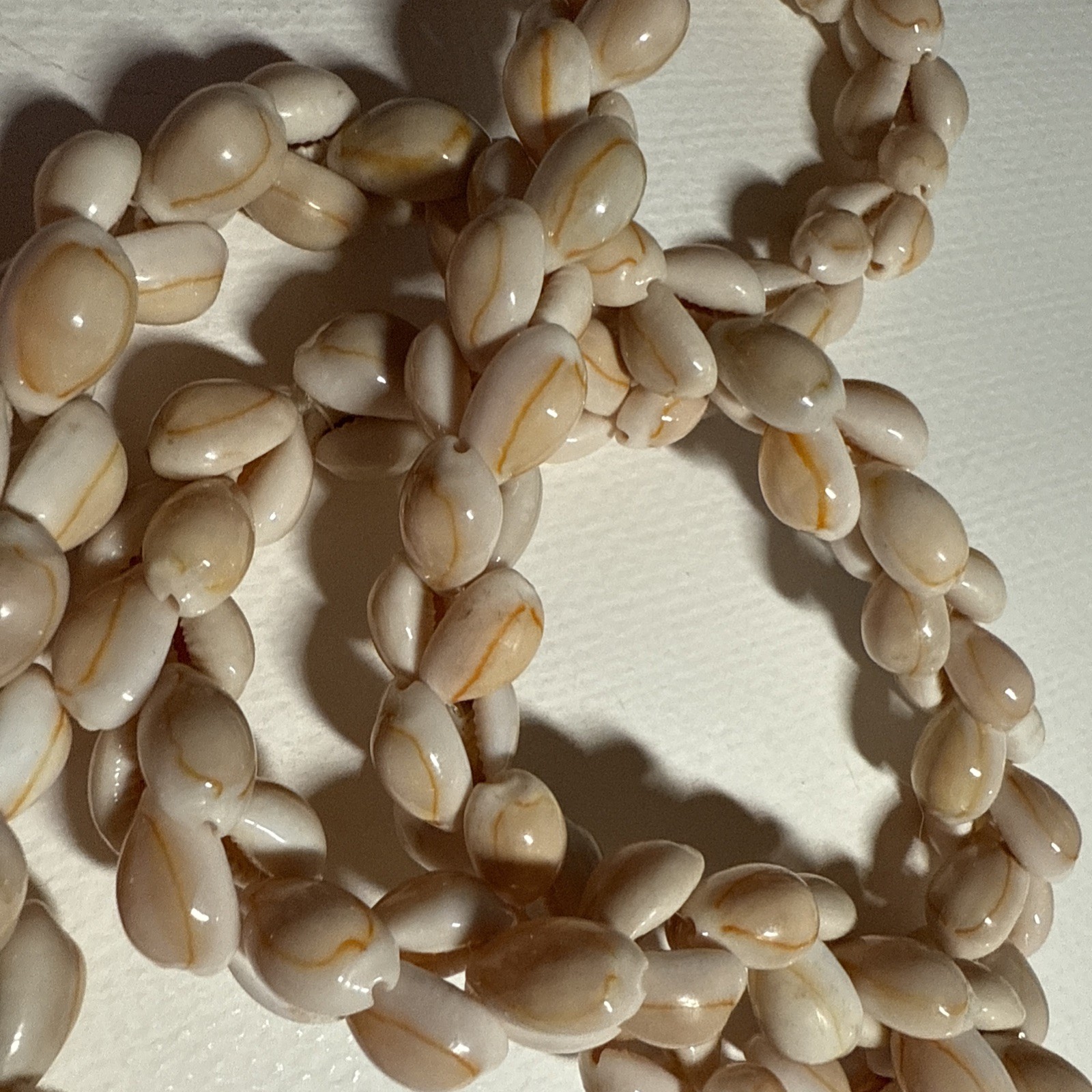 HANDCRAFTED VINTAGE SEASHELLS NECKLACE RARE, 35 in LONG , approx. 3/4-in WIDE