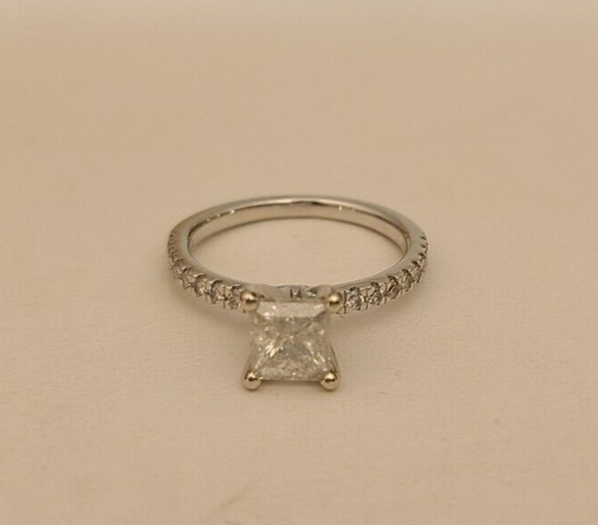 14K White Gold Diamond Ring 2.4 Grams Size 4.75