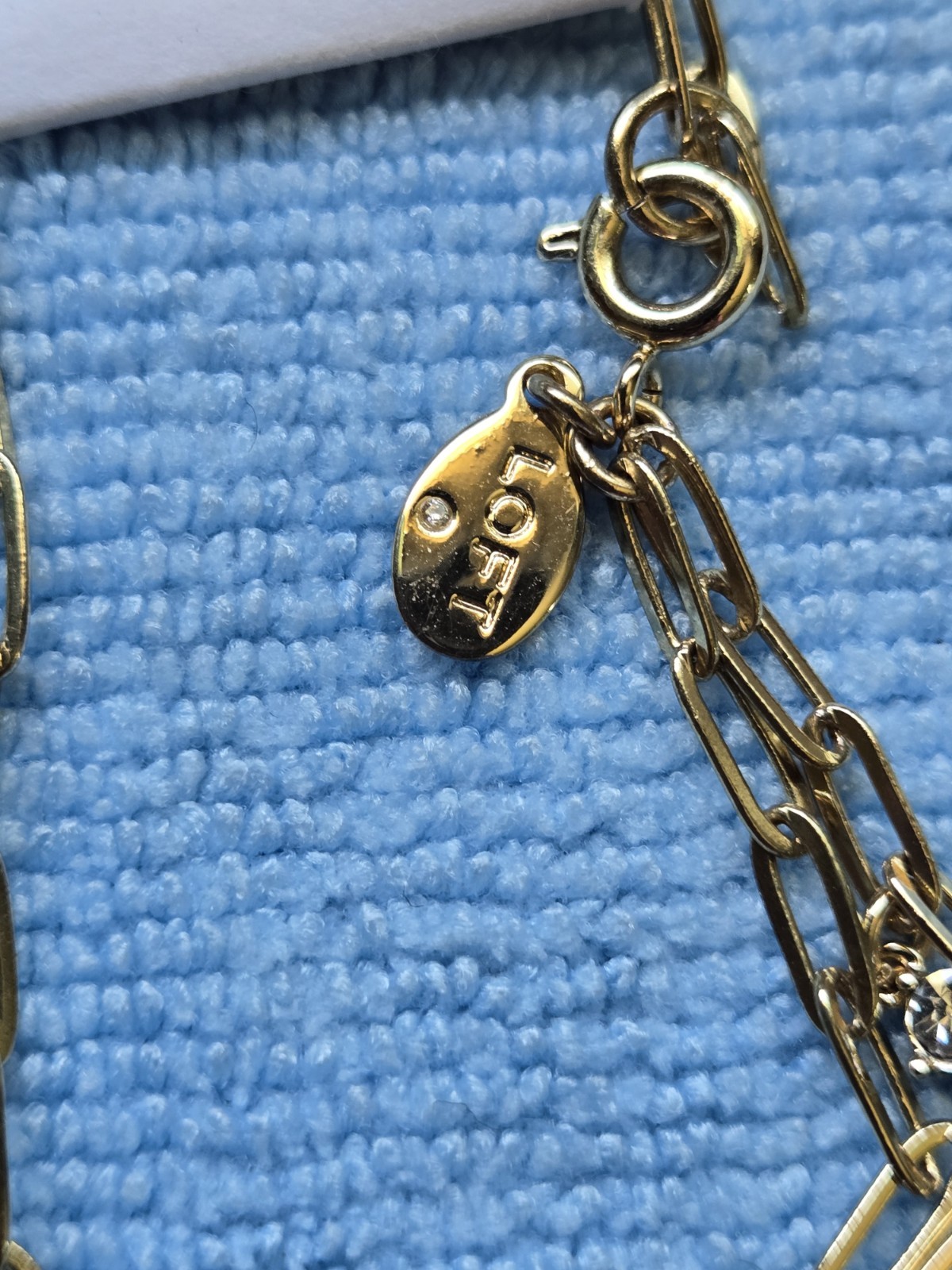 Gold-colored costume jewelry lot, 1,392.1 grams