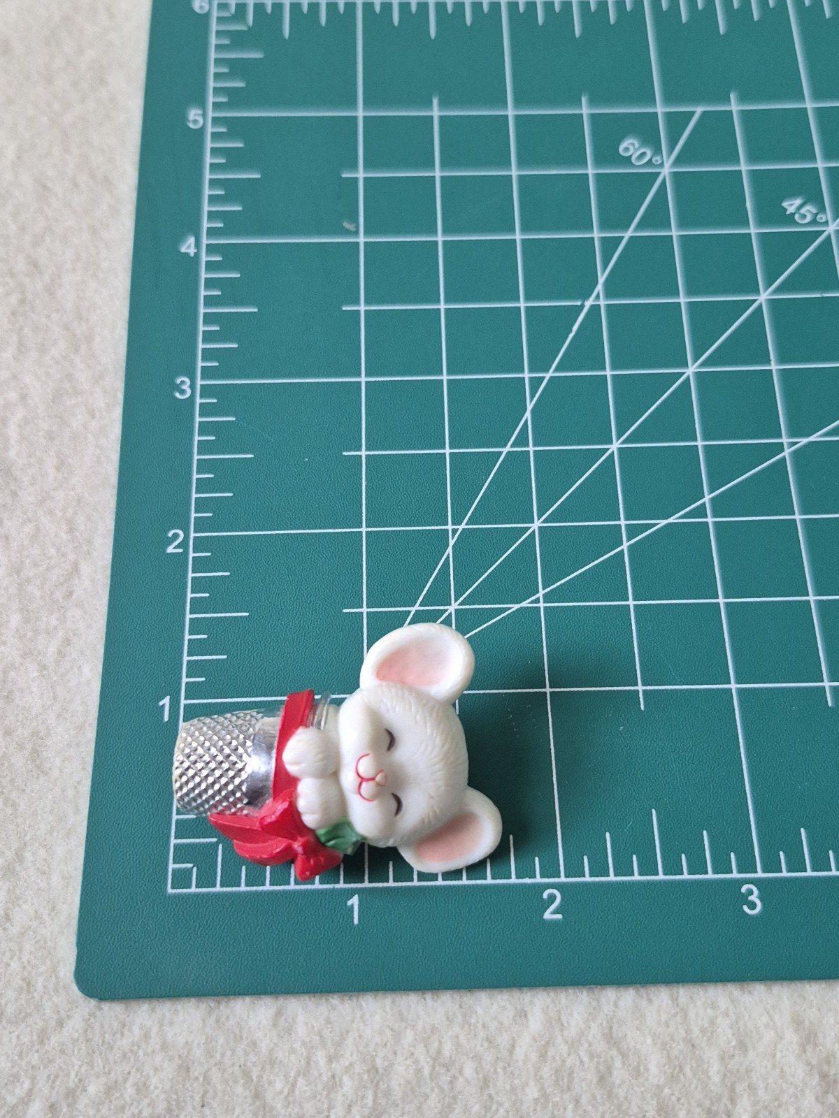 Vintage 1983 Hallmark Brooch Cute Mouse In Thimble Christmas Pin