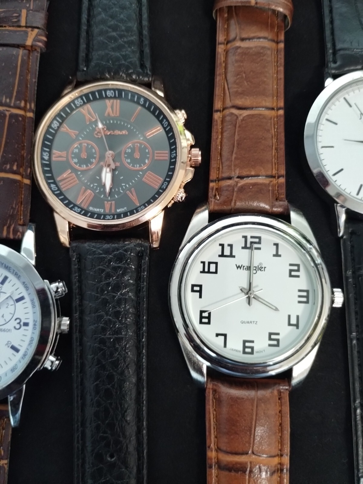 Set of 5 Brand NEW Men’s Assorted Watches. 5 FREE SPARE BATTERIES lot Deal #1046