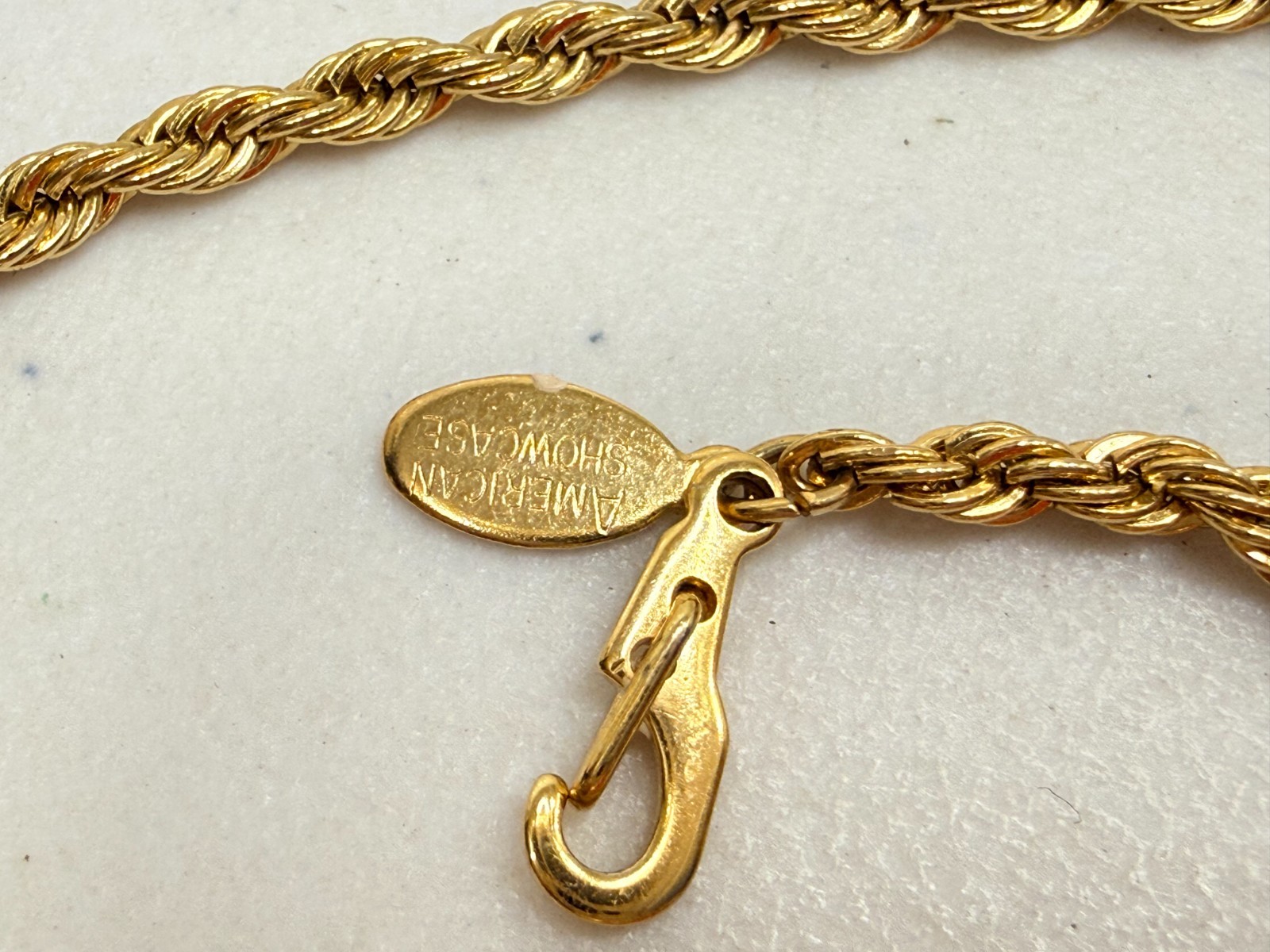 Vintage American Showcase Bracelet Gold Tone Rope Chain Single Strand Estate 7.2