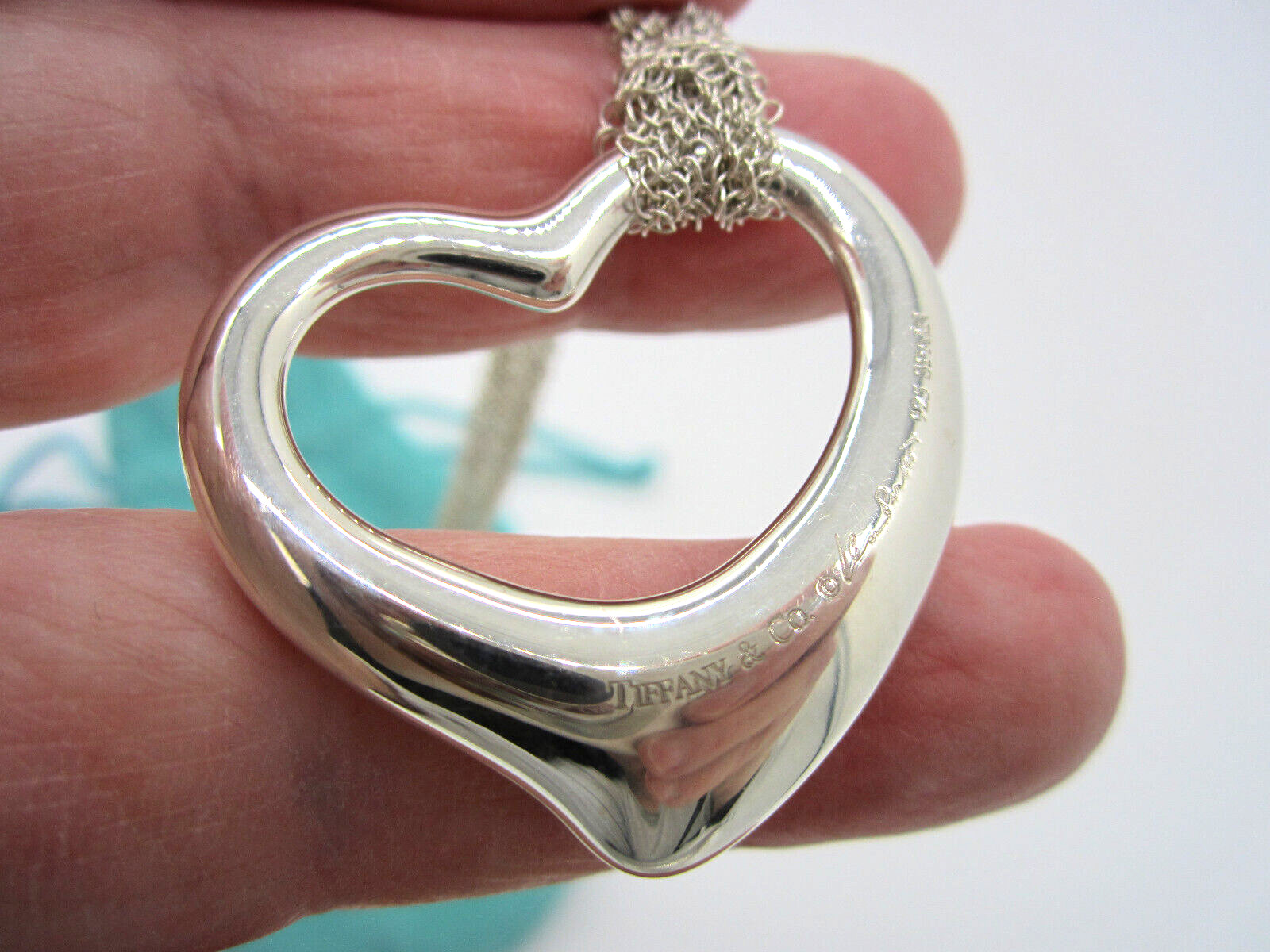 Estate TIFFANY & CO PERETTI Sterling Silver 35.6 MM Open Heart Mesh Necklace