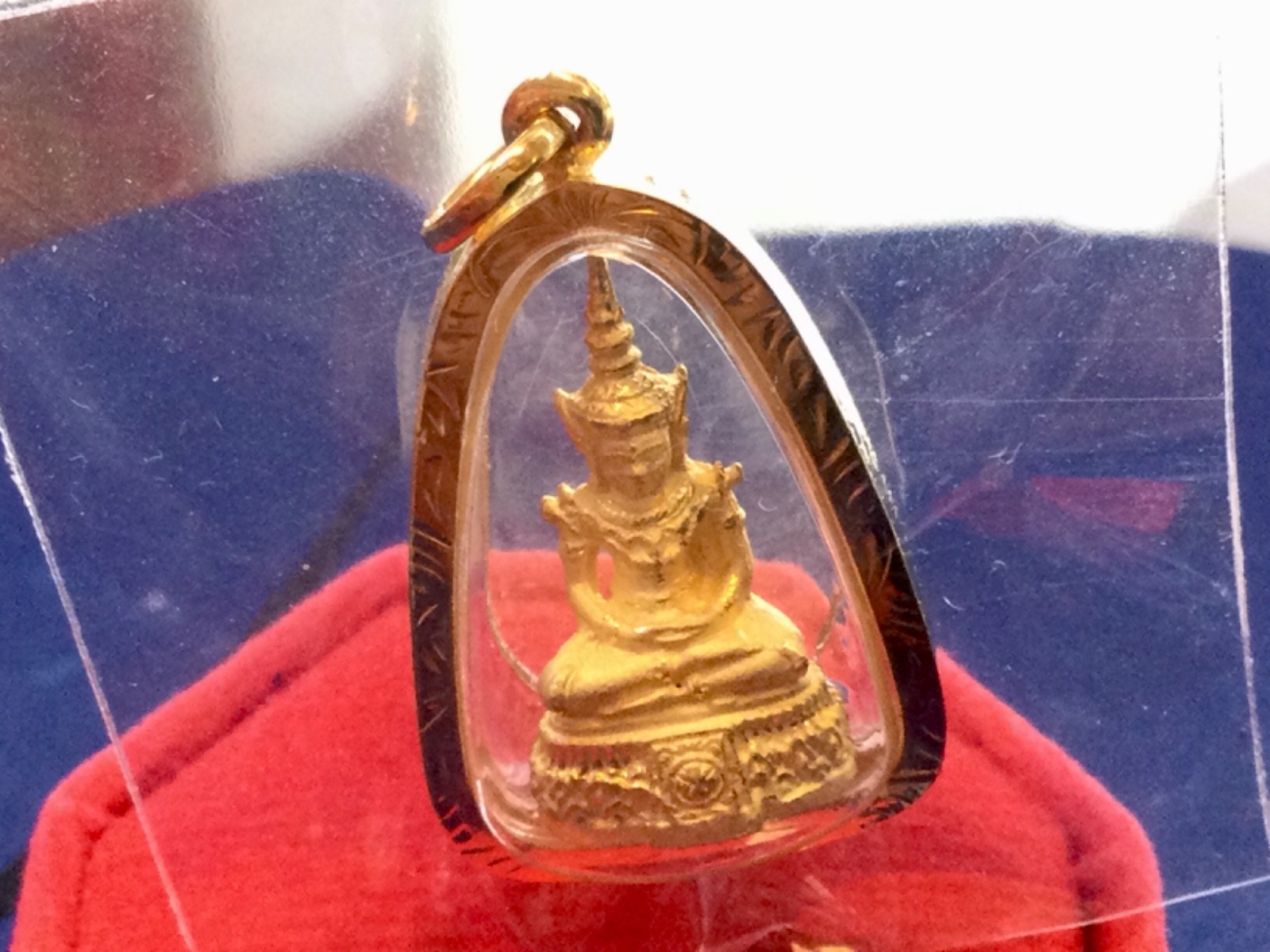 18K Gold Frame Pendent Emerald Buddha Gold Pendent Thailand Amulet Man Women