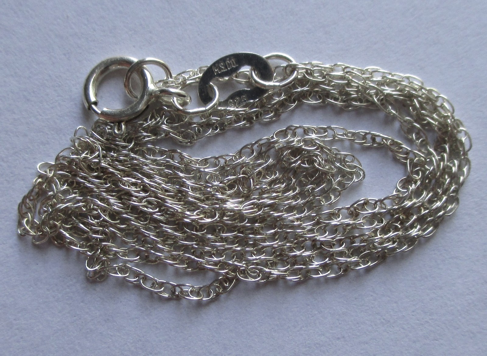 18in Long 0.8g 1mm VINTAGE STERLING SILVER 925 SINGAPORE CHAIN NECKLACE