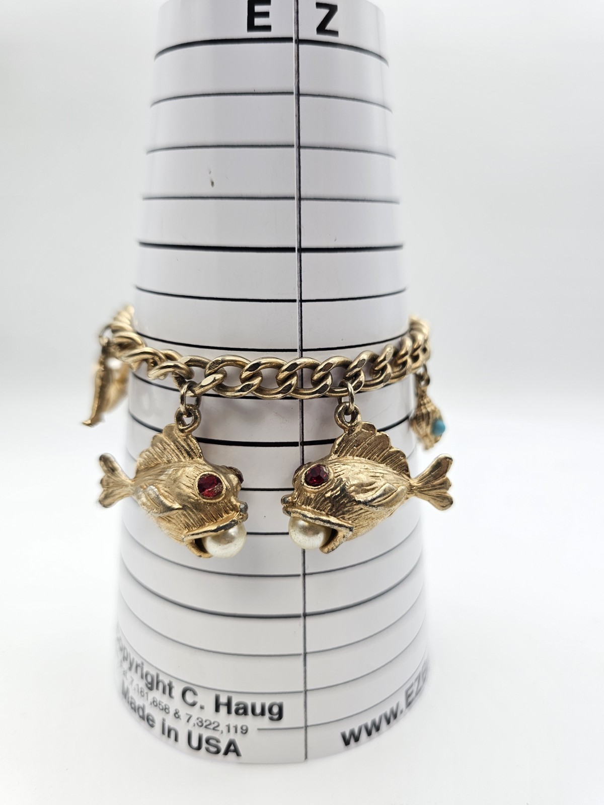 Vintage Gold Tone Sea Life Charm Bracelet 6.75″ Nautical Fish Starfish Seahorse