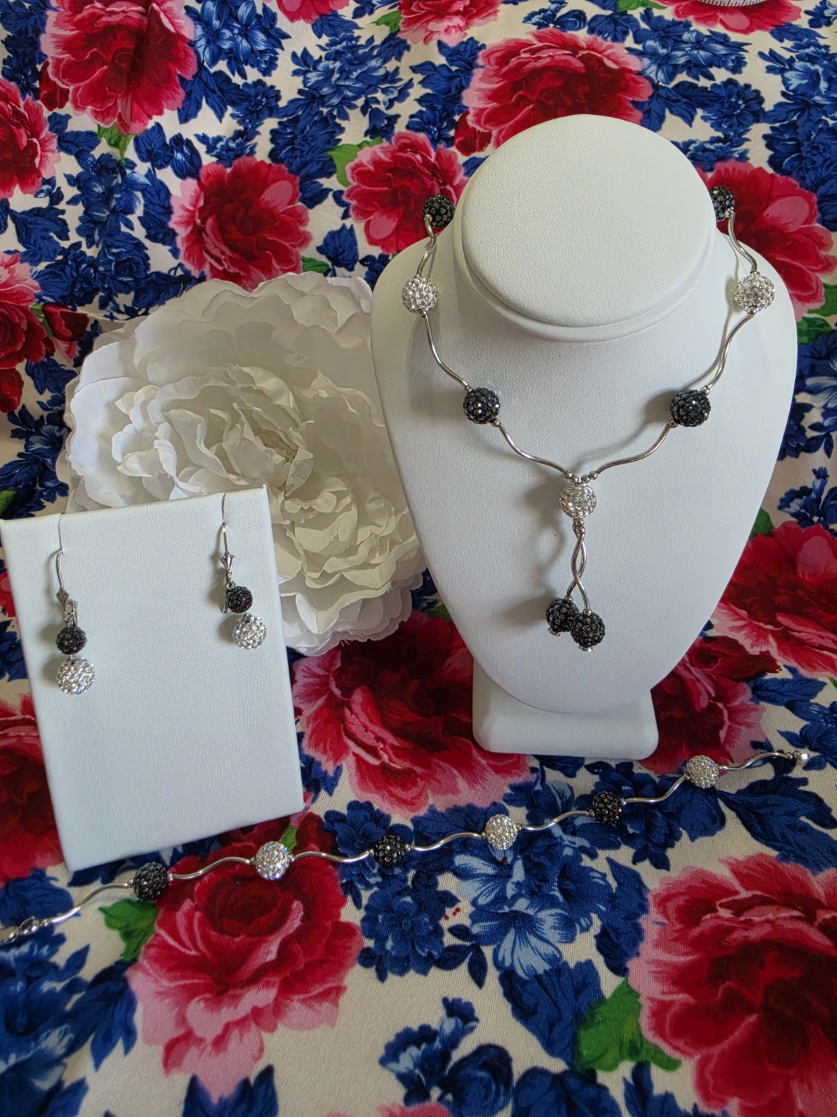 Sterling Silver Black And White Rhinestone Crystal Pave Wavy Chain Classy Set