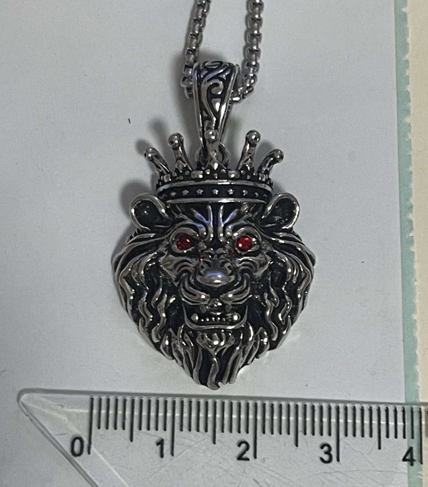 Calm Lion king Crown Animal Jungle Leo Men Cubic Zirconia Pendant silver-plate