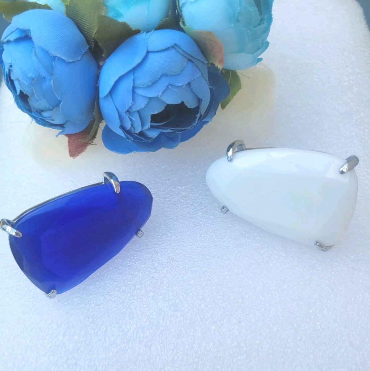 Cobalt & White Silver Chunky Statement Cocktail Ring Size 6 (KS Tela Looking)