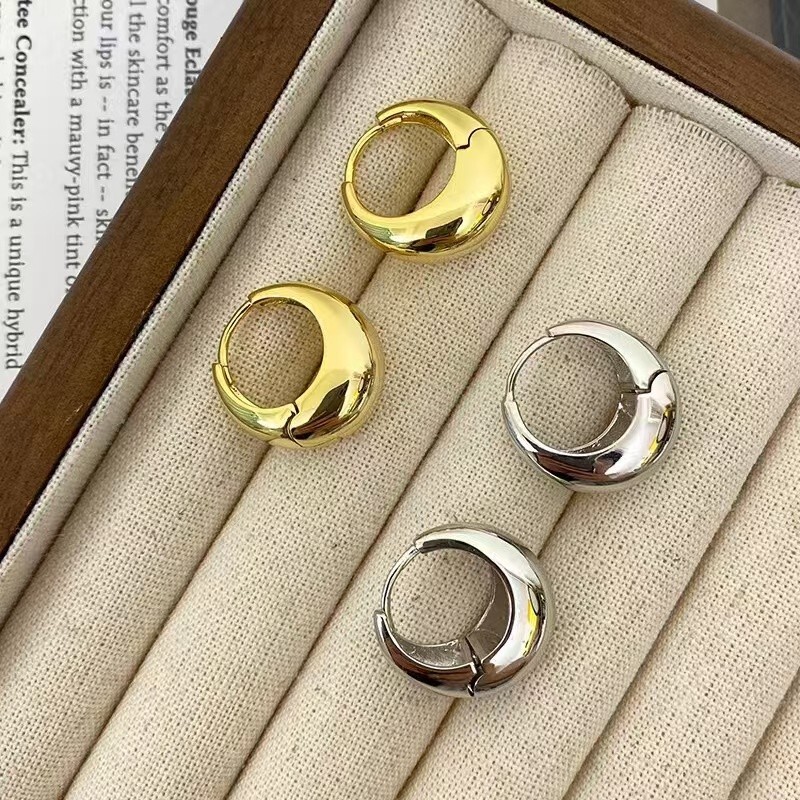 Classic Fashion Woman 14K Gold Plated Round Hoop Huggie Earring Clip