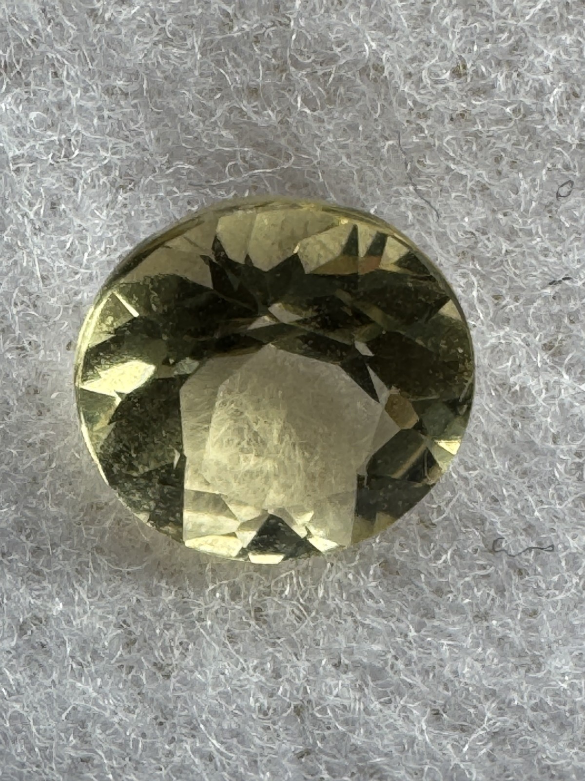 GOLDEN BERYL, Yellow Gold. 1.68 Carats, 7 mm, Round, Clean. #212