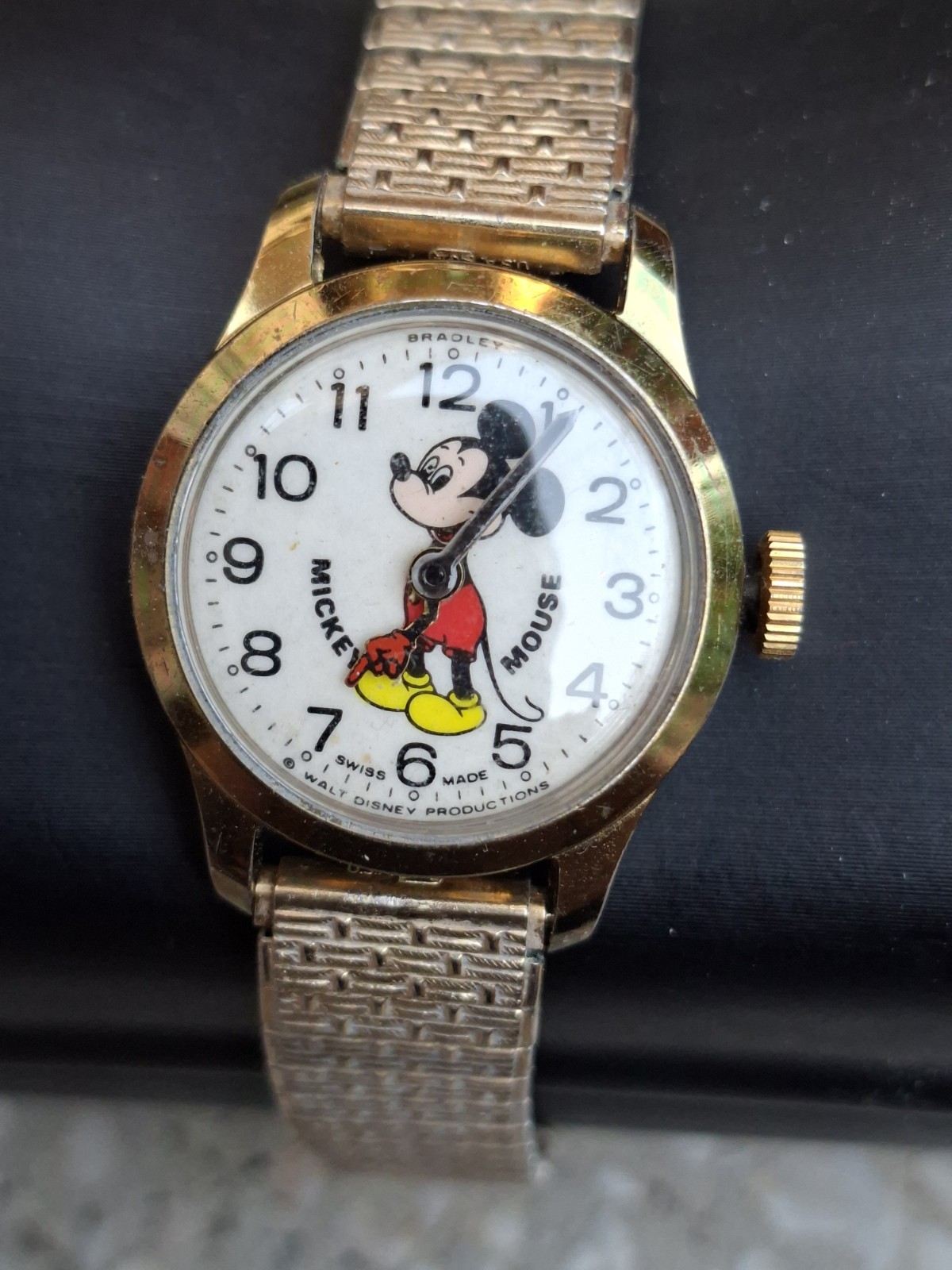 Vintage Bradley Mickey Mouse Swiss Mechanical Watch Cal 37-72 Speidel expansion
