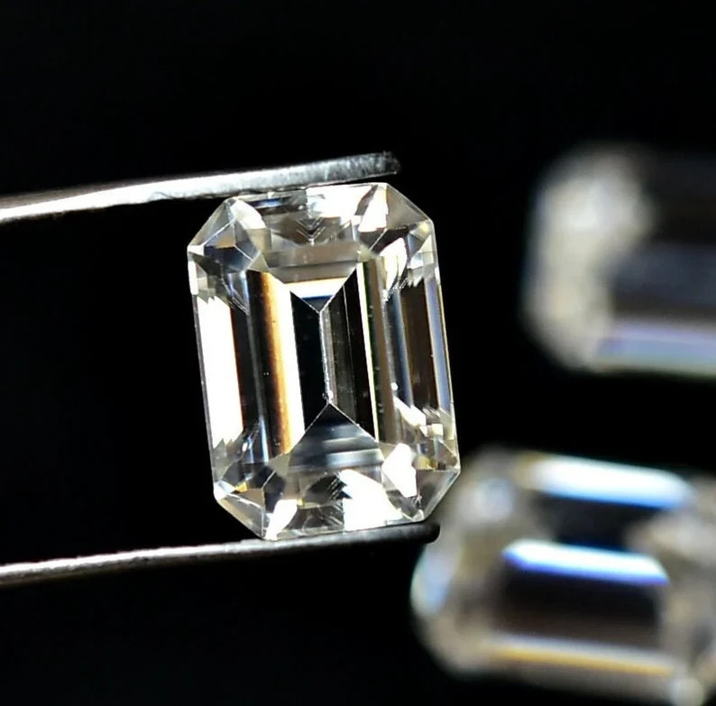 Loose 10.00 Ct Lab-Grown CVD Diamond Emerald Cut Natural D Color VVS1 Certified