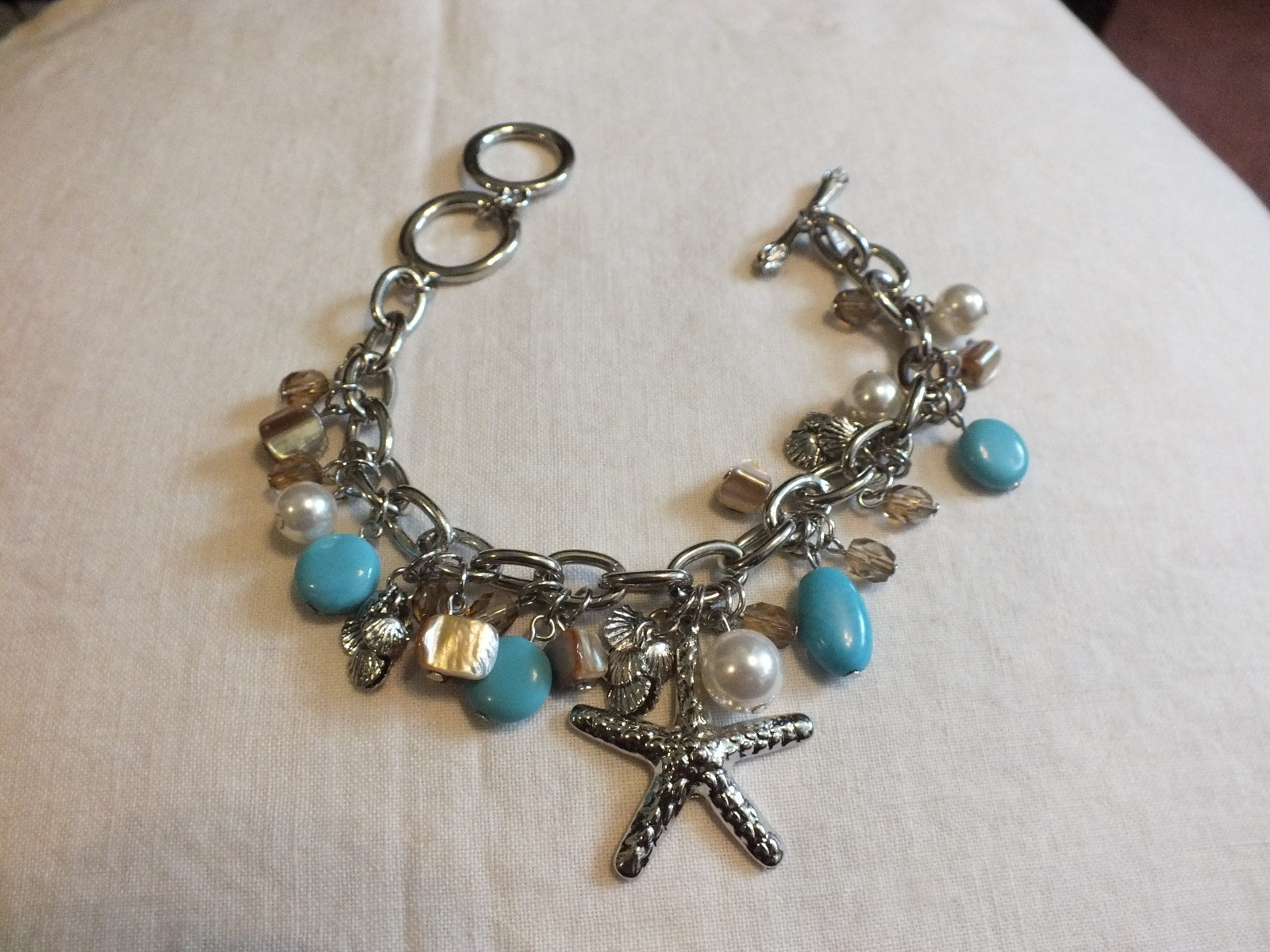 Collectible Toggle Clasp Bracelet Silver Tone Charms Beads 7.5 to 8.5 Inch Long