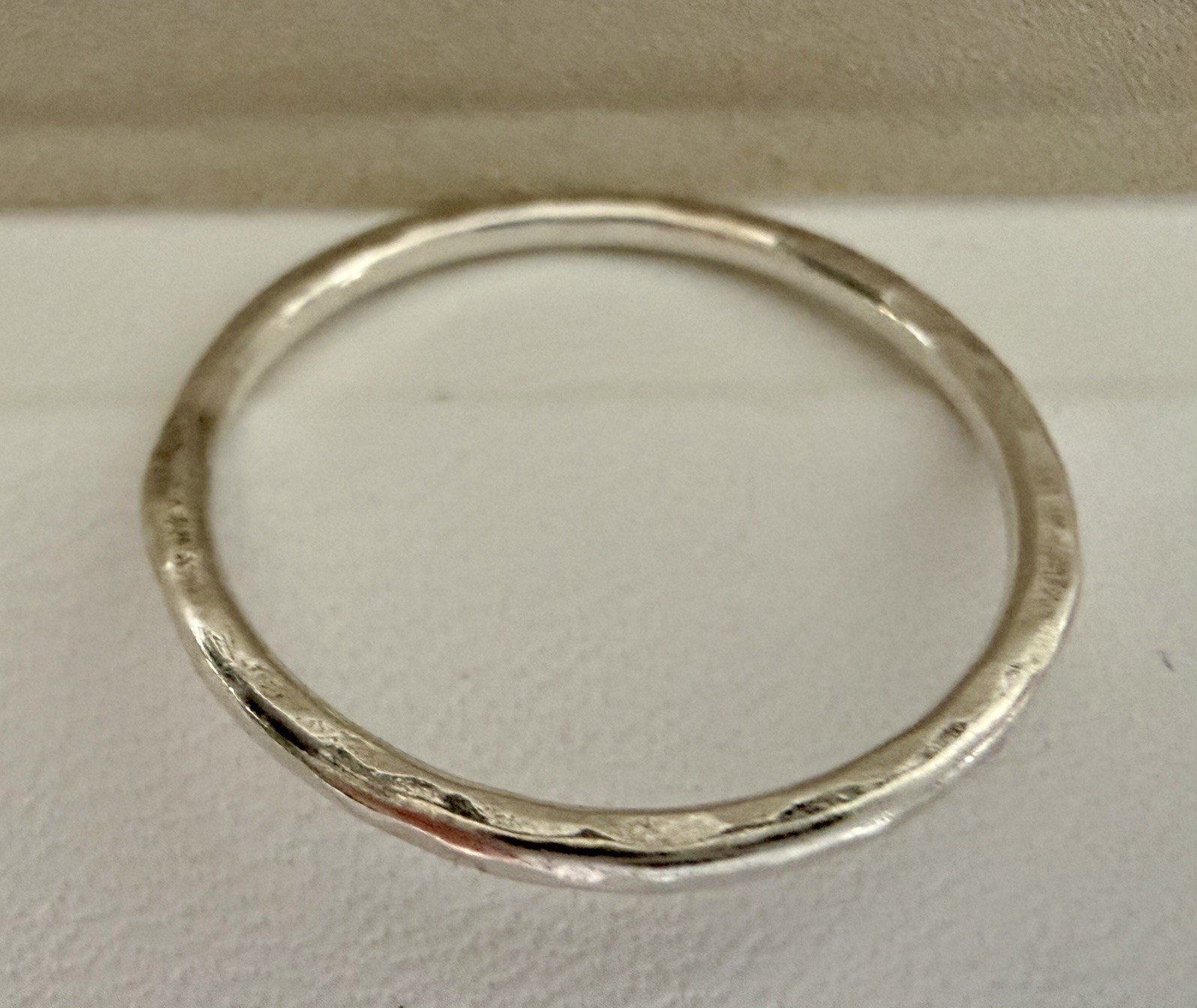 9ct Solid White Gold Hammered Thin Stacking Ring Band | 1mm | Size P1/2