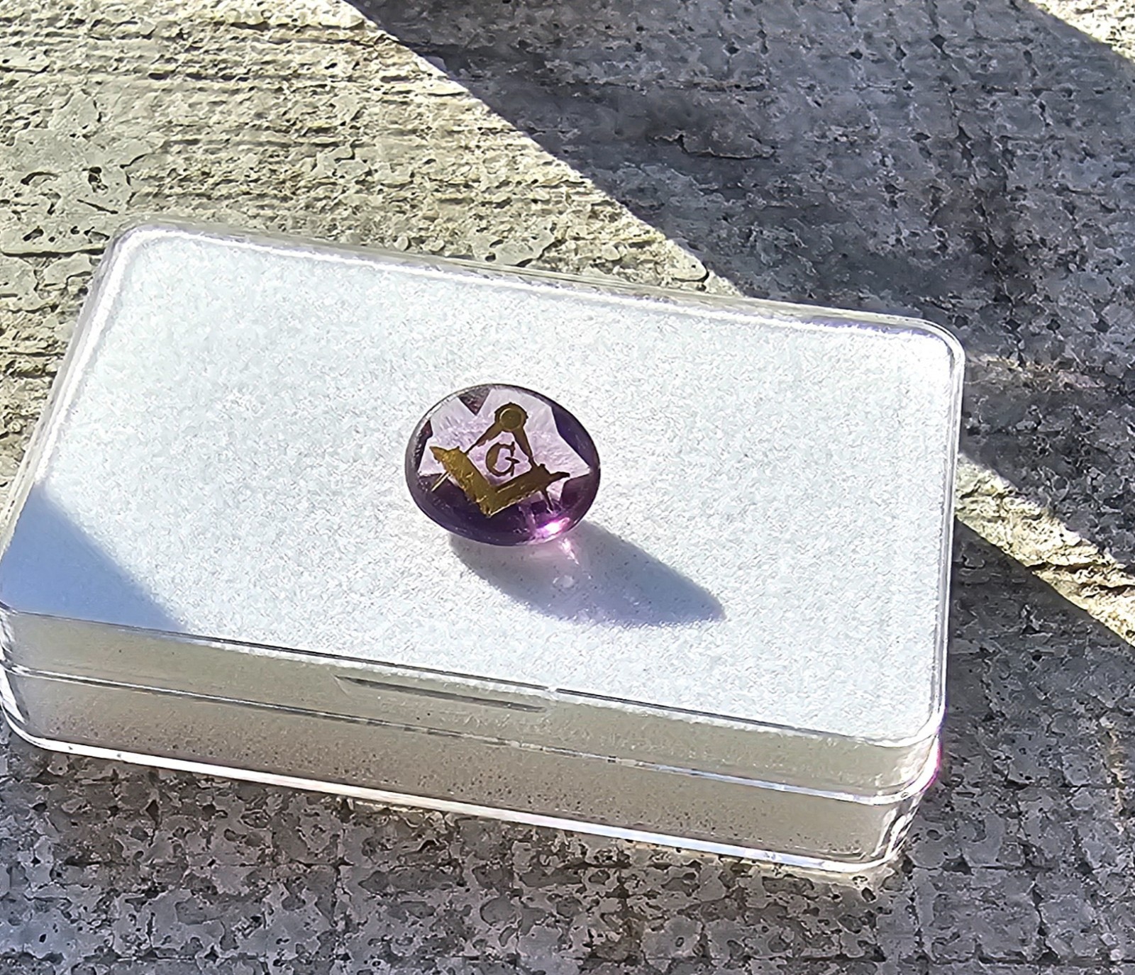 Amethyst 11.4×9.5mm Oval Loose Stone with Mason symbol