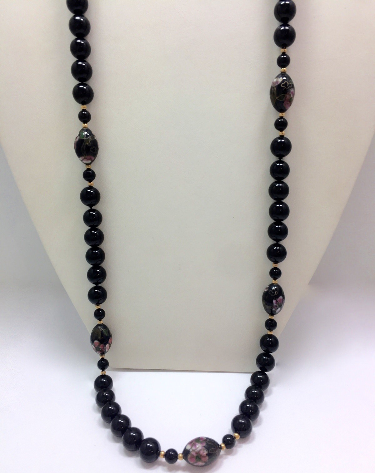 Vintage Estate Black Onyx Beaded Strand String Necklace 31 In Opera Length FMGE