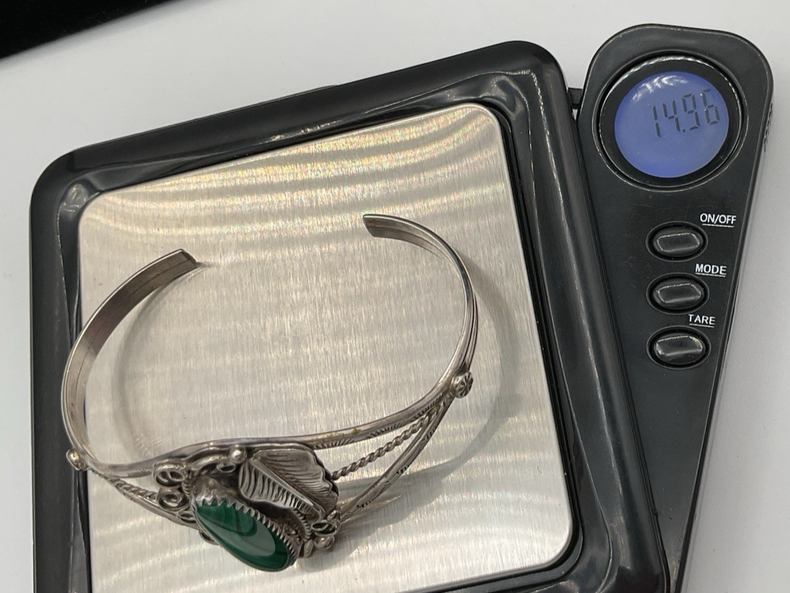 Native American Cuff Bracelet Silver Tone Malachite Stone 6″ Wrist 14.9g NICE