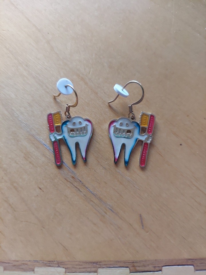 Cute Tooth with Toothbrush Earrings Dental Braces