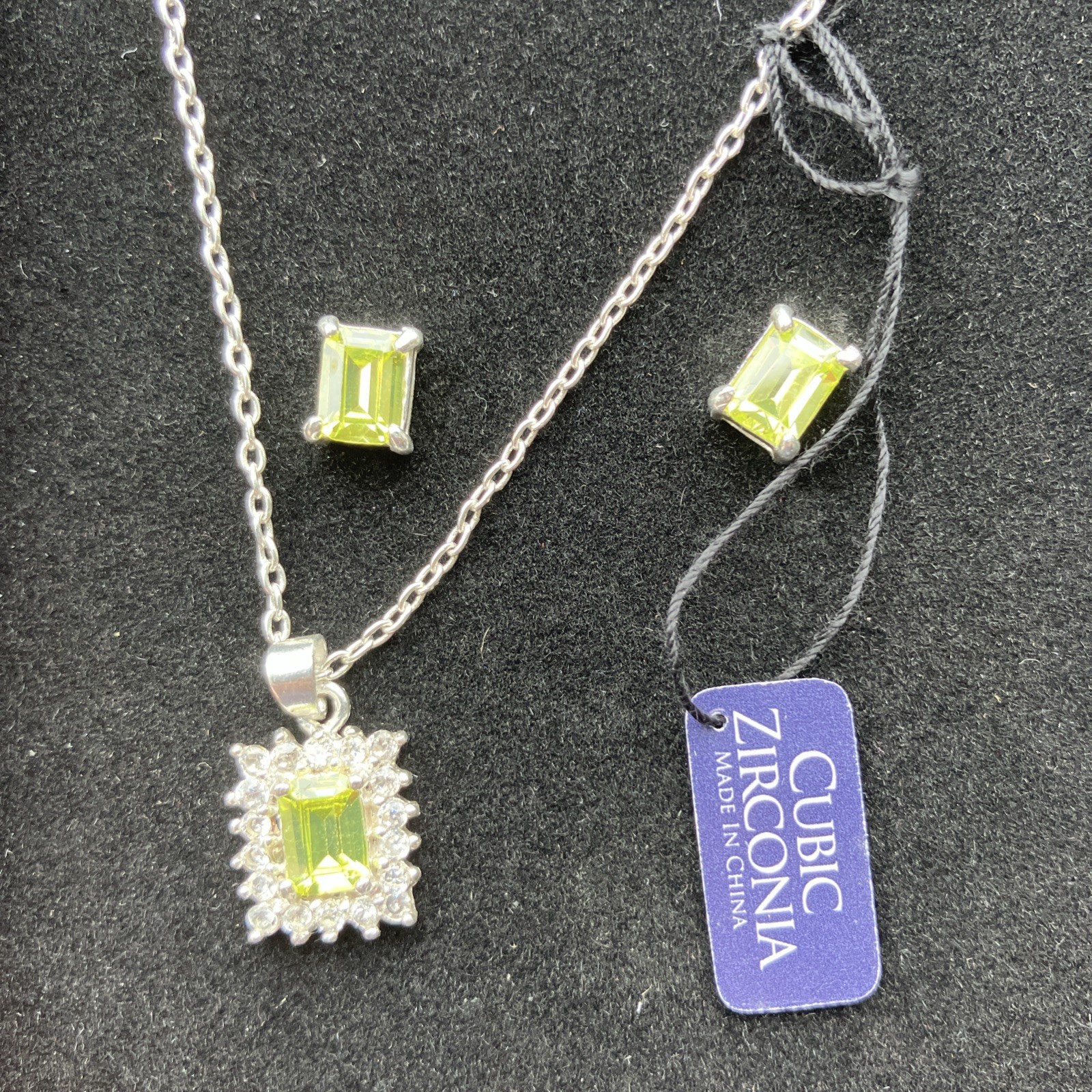 Sterling Silver Square Shape Lime Green CZ Pendant Necklace/Earrings Jewelry D1