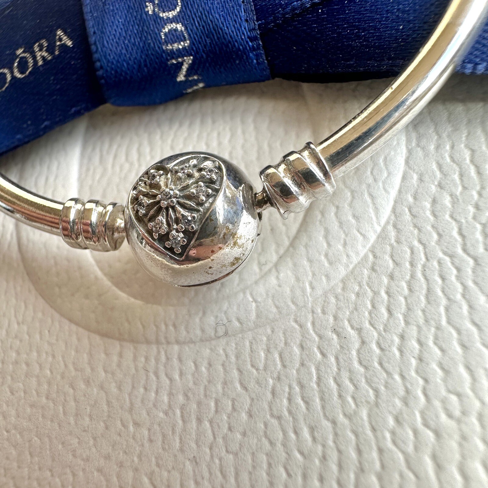 Authentic Pandora Silver “You Melt My Heart” Winter Bangle 17cm #598619C00