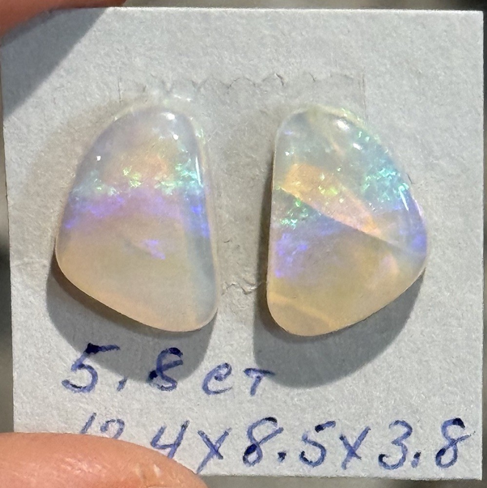 5.8ct 12.4×8.5×3.8mm Pair Clear Crystal Pipe Australian Opal Cabochon Gems