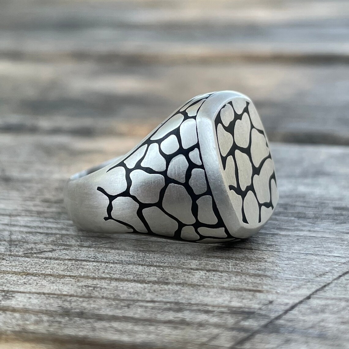 Gothic Snakeskin Signet 925 Sterling Silver Oxidized Ring Duty Free