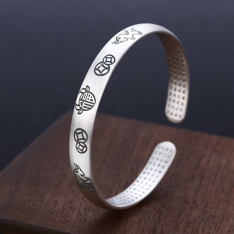 Pure S999 Fine Silver Bracelet Lucky Fu Cow Open Bangle 30-31g ID:56mm