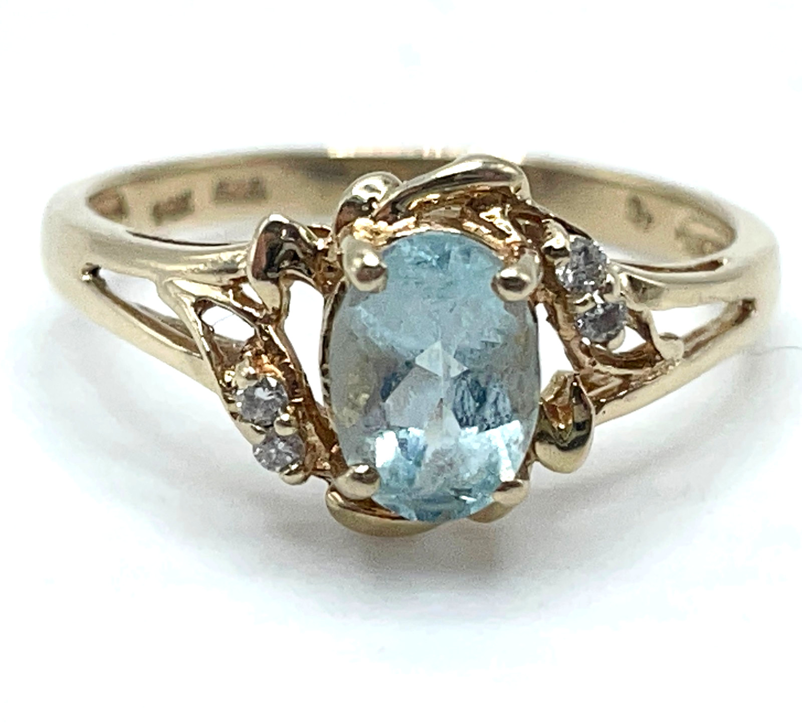 Women’s 14K Yellow Gold Split Shank Blue Topaz Ring Size 7.25, 2.4 Grams