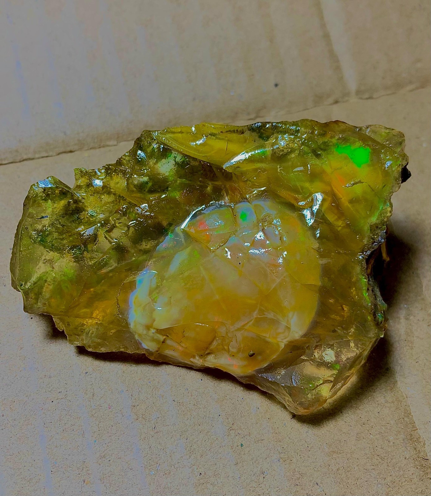 Natural Ethiopian Welo Opal Rough Flashy Fire Play Of Color Huge 422 Ct Raw