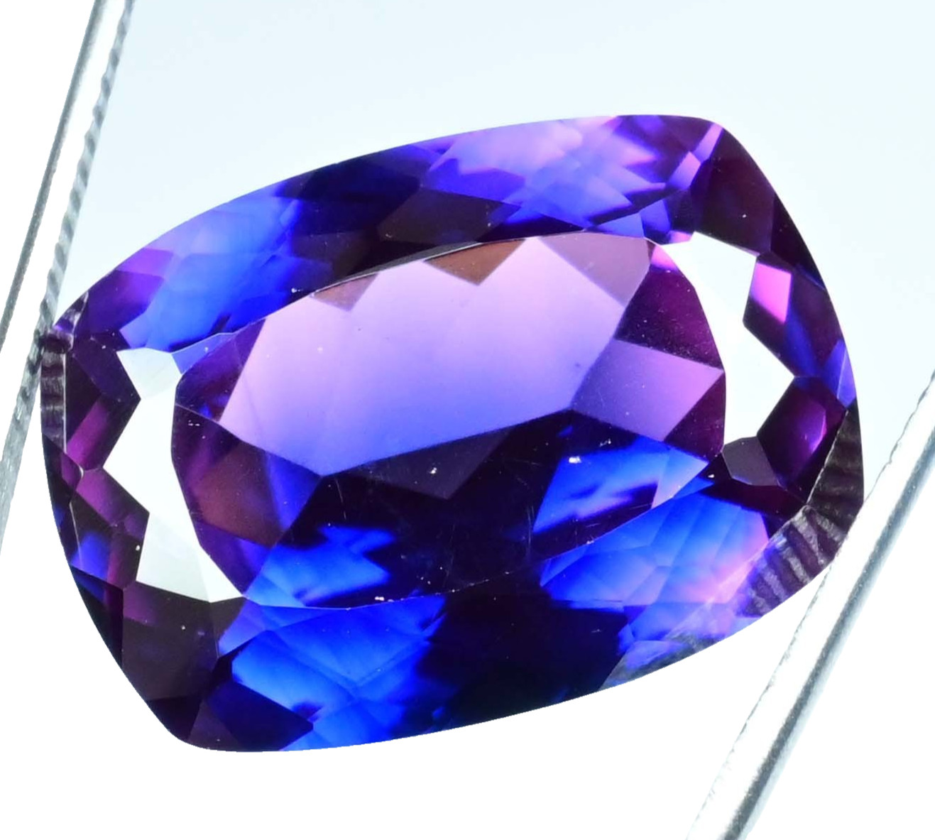 Flawless Natural Purple Pink Tanzanite 29.15Ct AGL Certified Rare Loose Gemstone