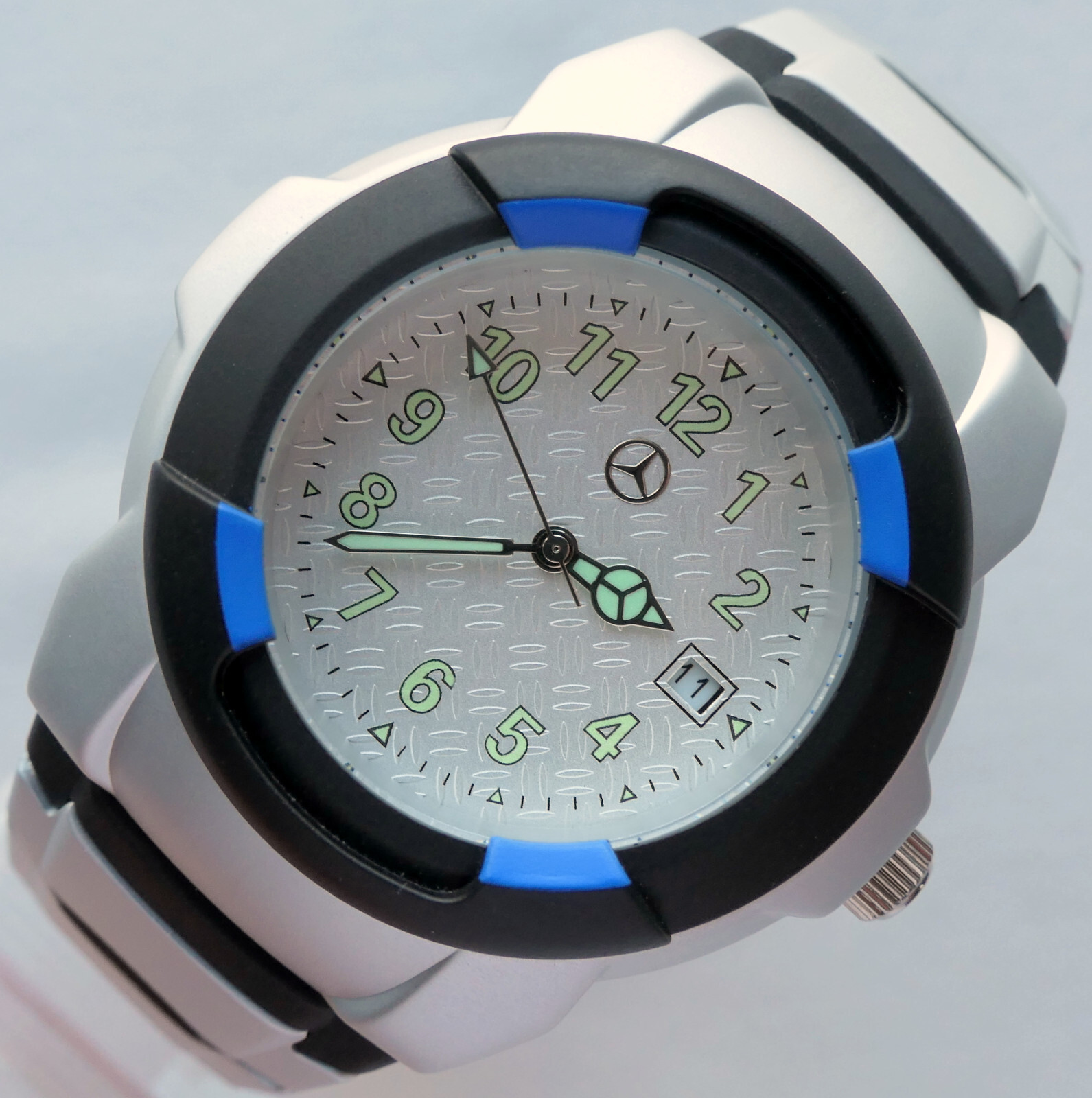 Mercedes Benz Drivers Line Classic Car Accessory Racing Sport Light Design Watch